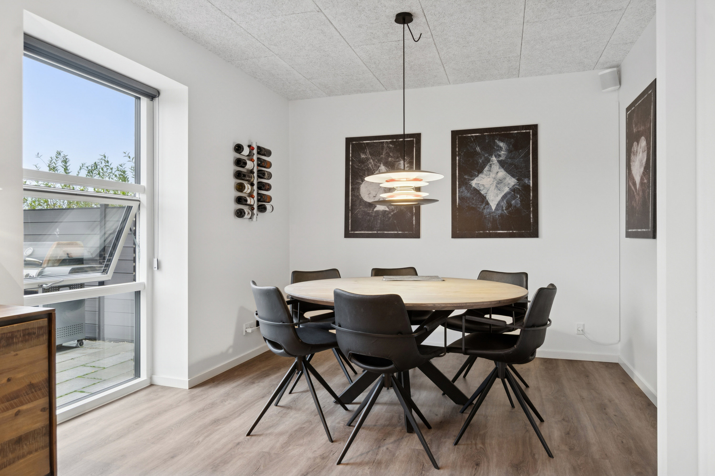 Fremhævet spisestue billede i fuldskærmstilstand. Billede af Lysningen 4, Skovsø, 4200 Slagelse