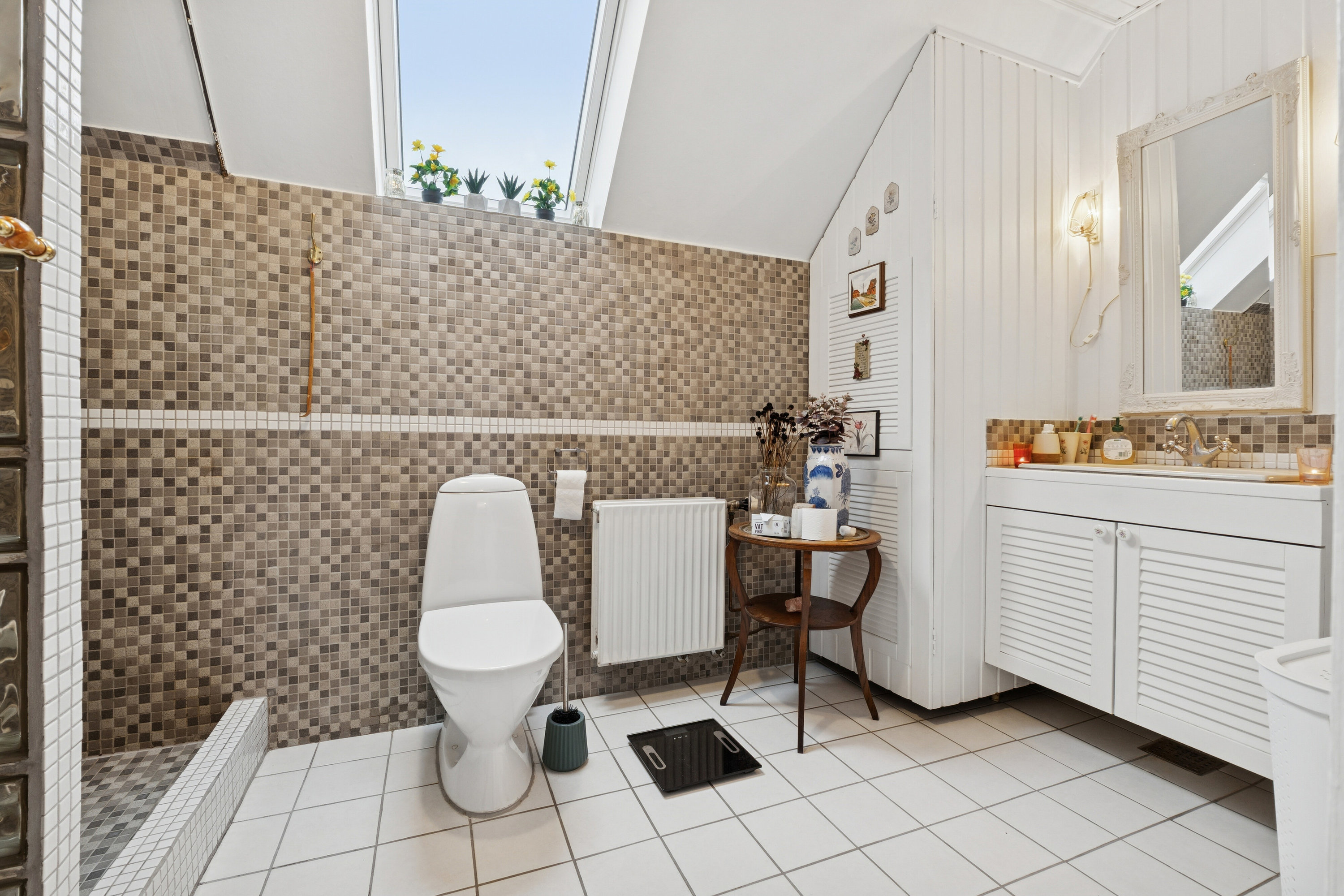 Fremhævet badeværelse billede i fuldskærmstilstand. Billede af Kirsebærvænget 28, Tullebølle, 5953 Tranekær