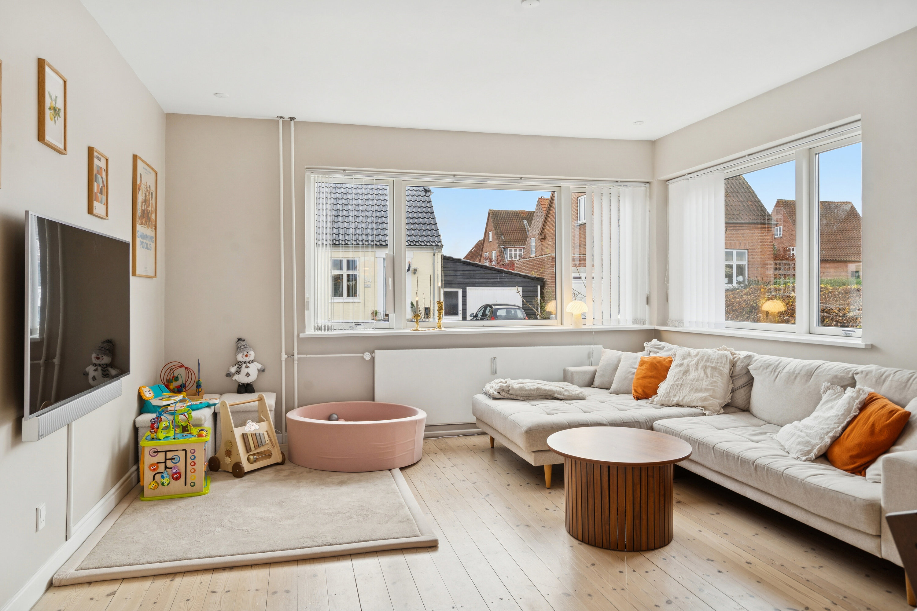 Miniaturebillede 1: stue. Billede af Baumgartensvej 35, st.., 5000 Odense C