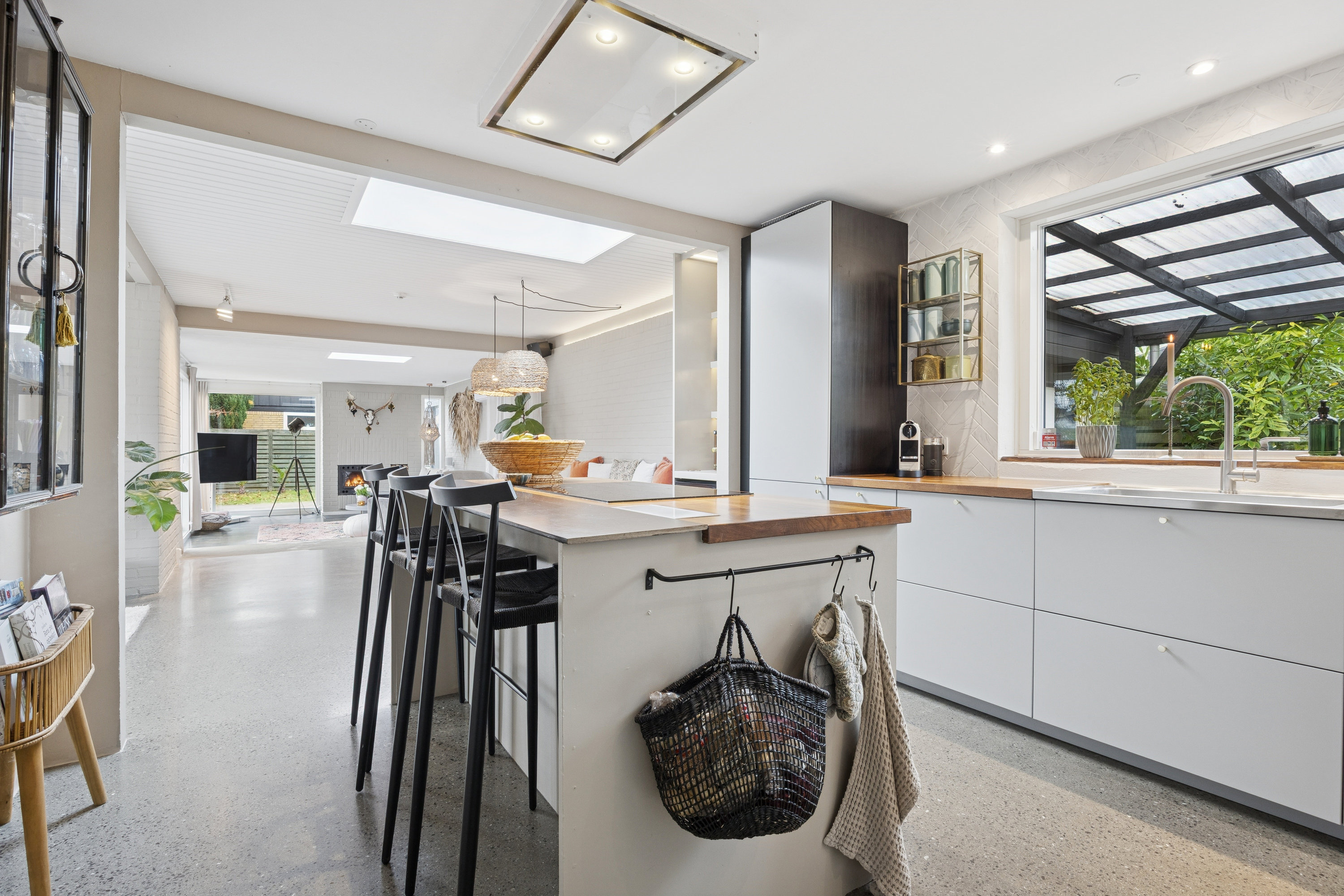 Fremhævet køkken billede i fuldskærmstilstand. Billede af Godsparken 28, 2670 Greve