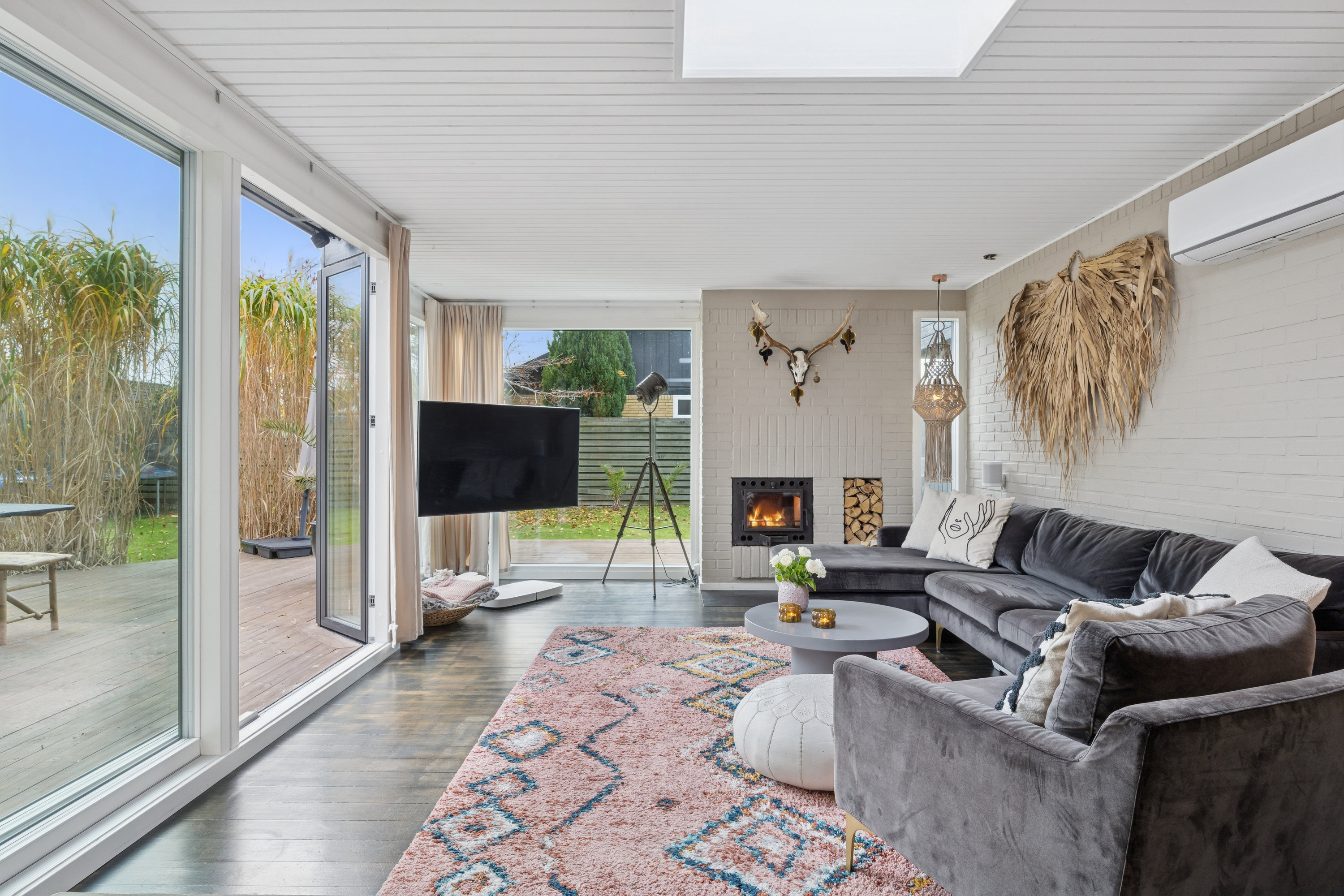 Fremhævet udestue billede i fuldskærmstilstand. Billede af Godsparken 28, 2670 Greve