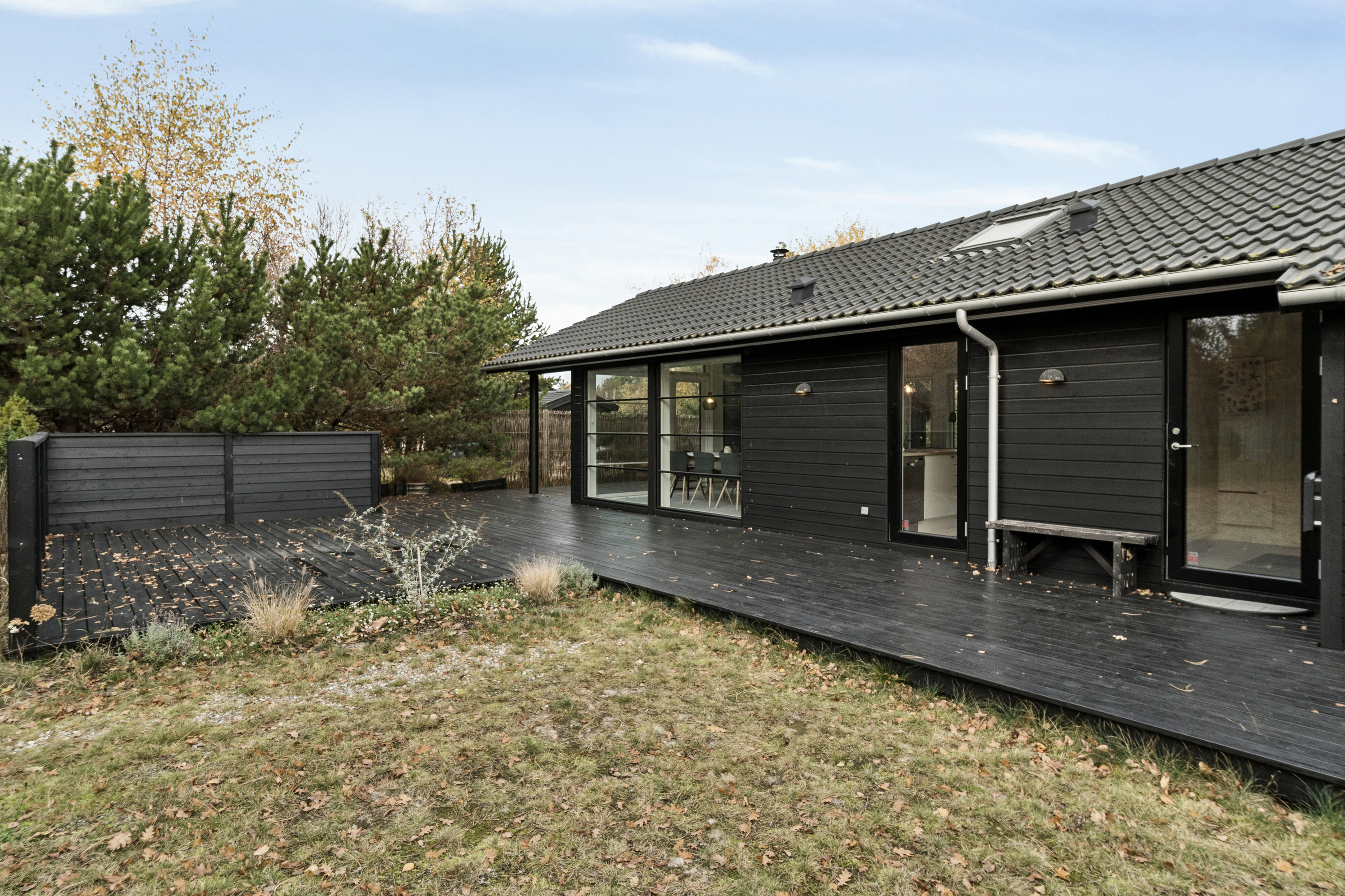 Fremhævet set fra haven billede i fuldskærmstilstand. Billede af Falkevej 21, Gudmindrup Lyng, 4573 Højby