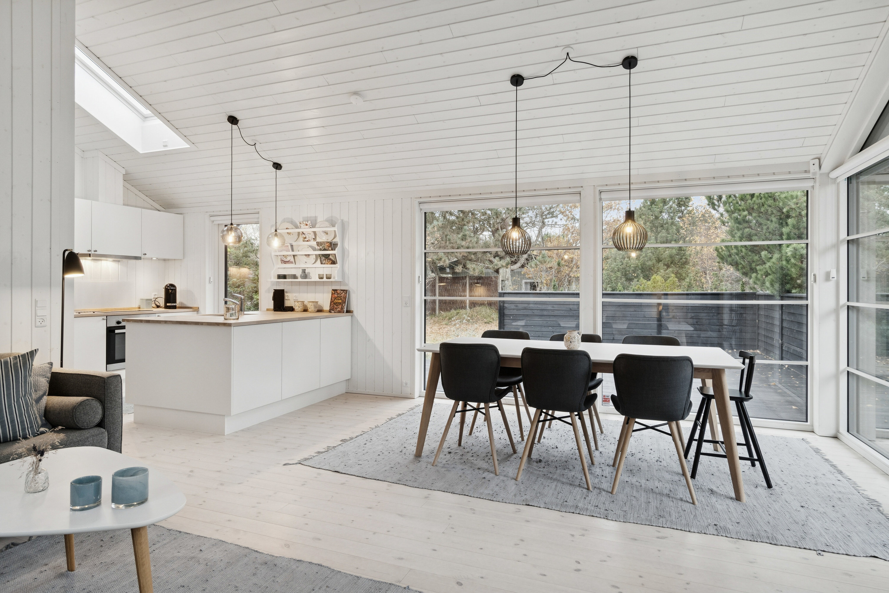 Fremhævet spisestue billede i fuldskærmstilstand. Billede af Falkevej 21, Gudmindrup Lyng, 4573 Højby