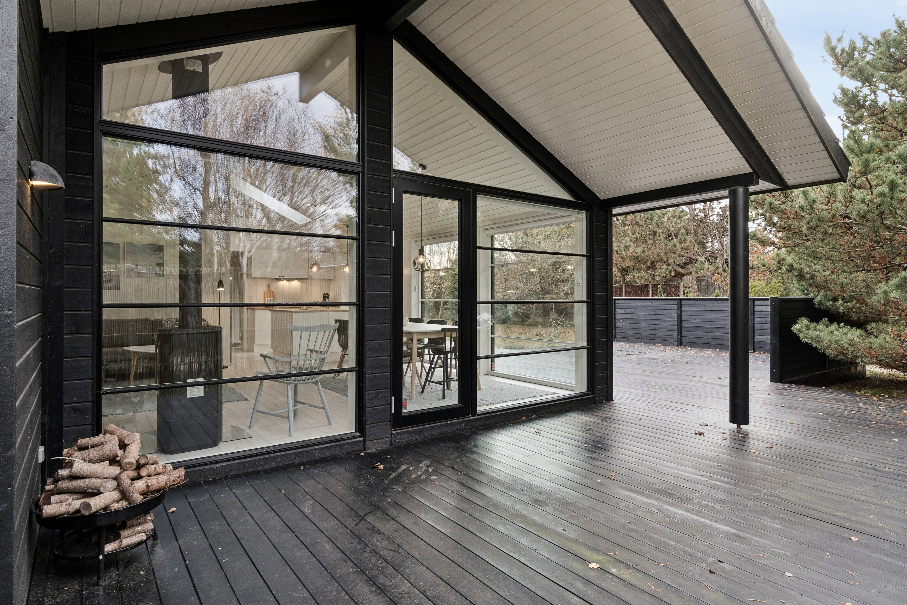 Fremhævet overdækket terrasse billede i fuldskærmstilstand. Billede af Falkevej 21, Gudmindrup Lyng, 4573 Højby