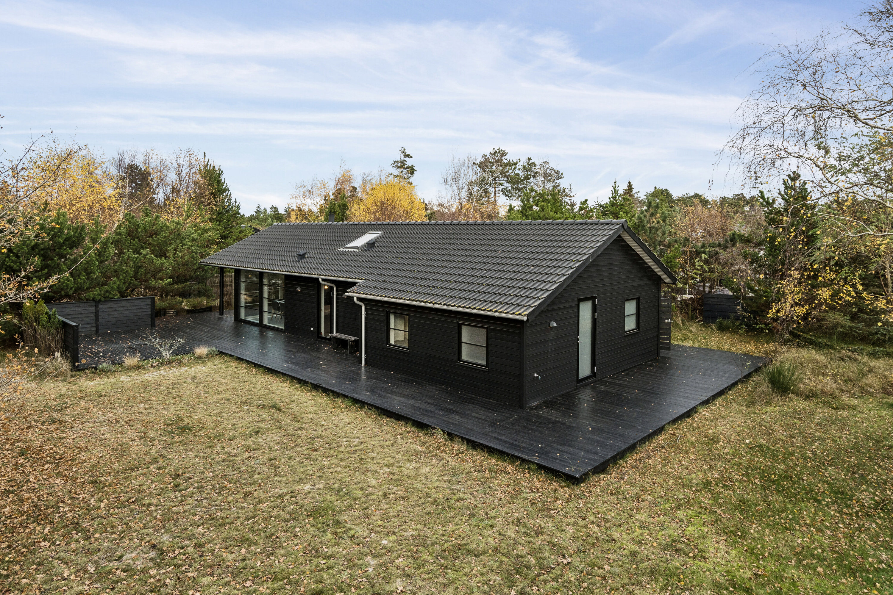 Fremhævet set fra haven billede i fuldskærmstilstand. Billede af Falkevej 21, Gudmindrup Lyng, 4573 Højby