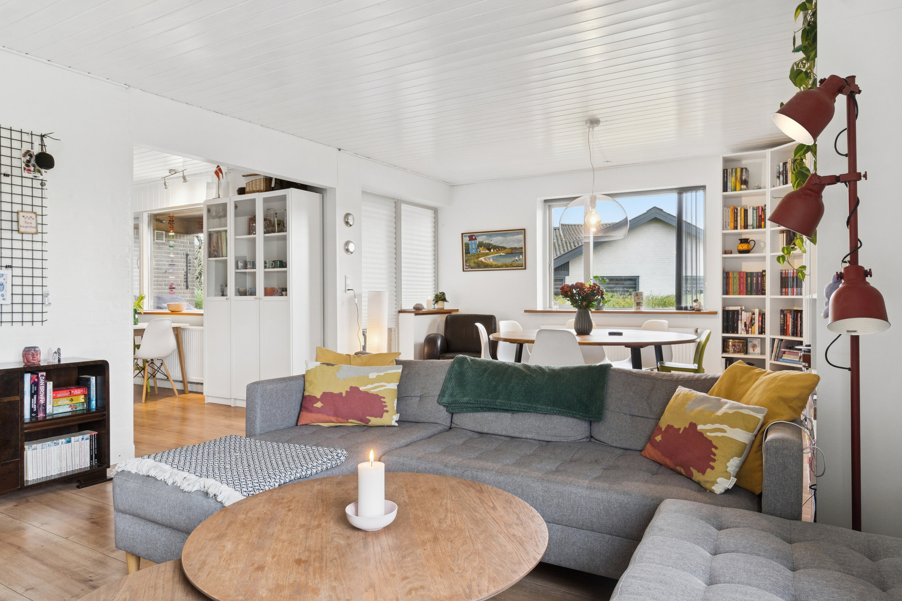 Fremhævet stue billede i fuldskærmstilstand. Billede af Buen 7, Bjerre, 8783 Hornsyld