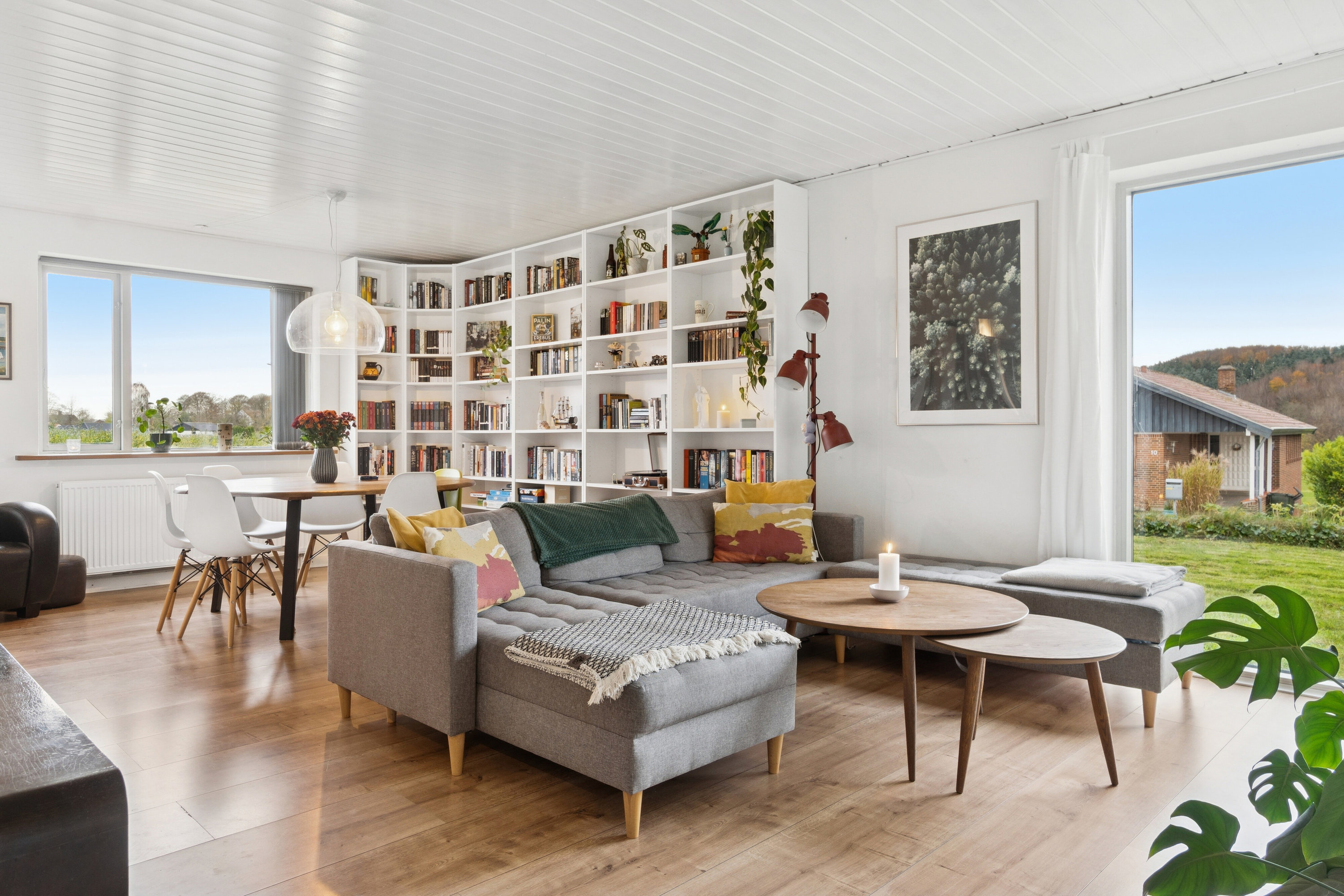 Fremhævet stue billede i fuldskærmstilstand. Billede af Buen 7, Bjerre, 8783 Hornsyld