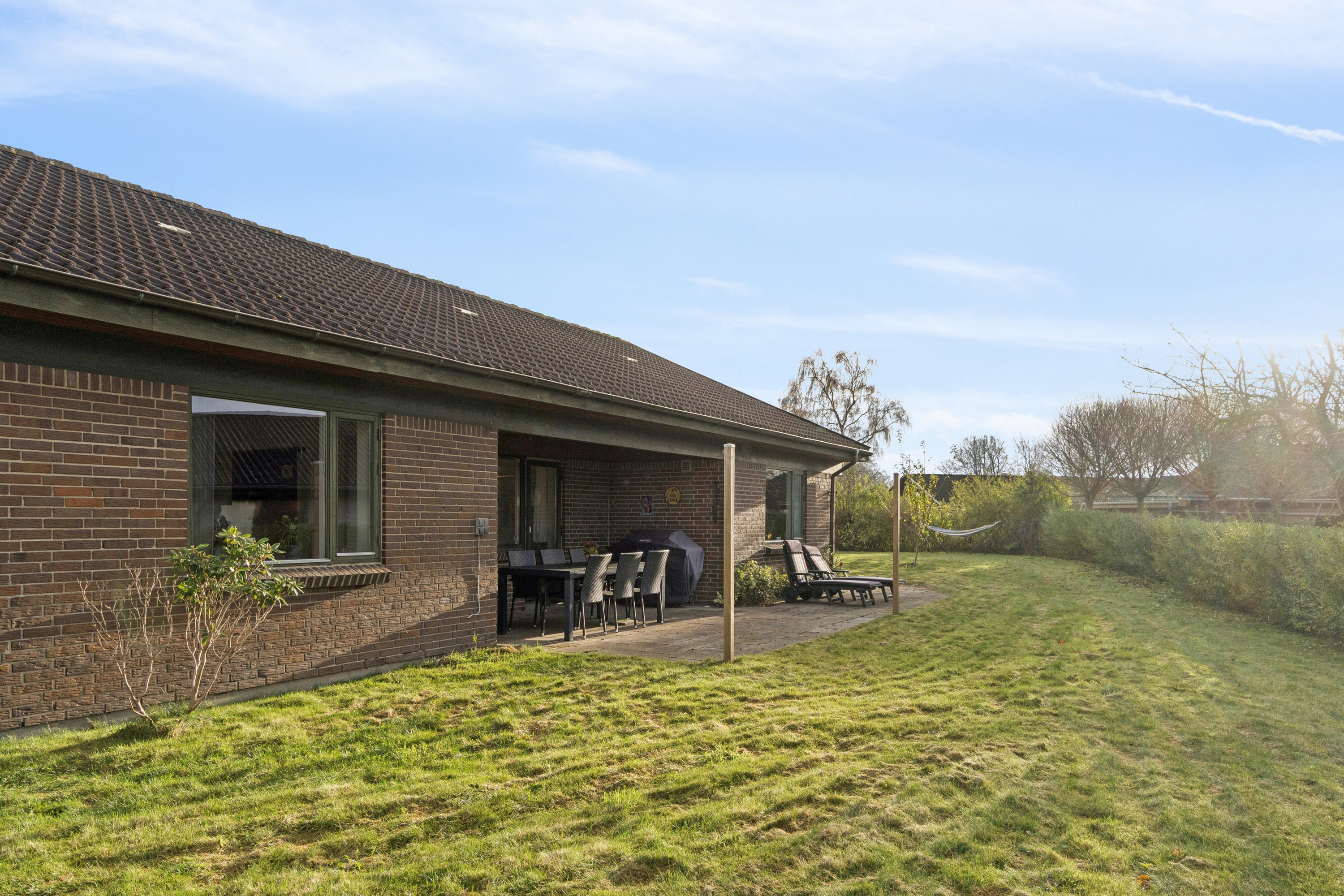 Fremhævet set fra haven billede i fuldskærmstilstand. Billede af Buen 7, Bjerre, 8783 Hornsyld