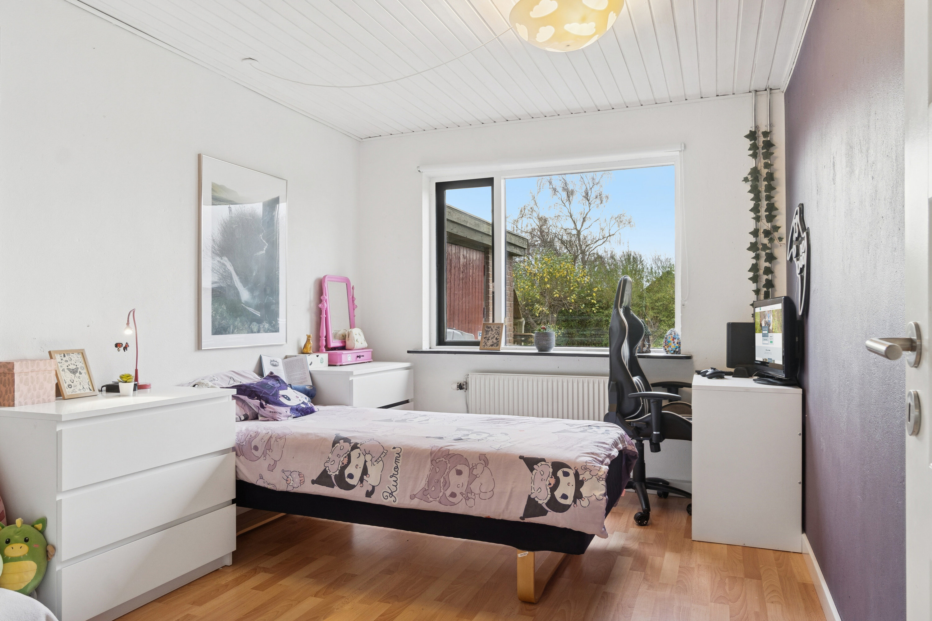 Fremhævet soveværelse billede i fuldskærmstilstand. Billede af Buen 7, Bjerre, 8783 Hornsyld