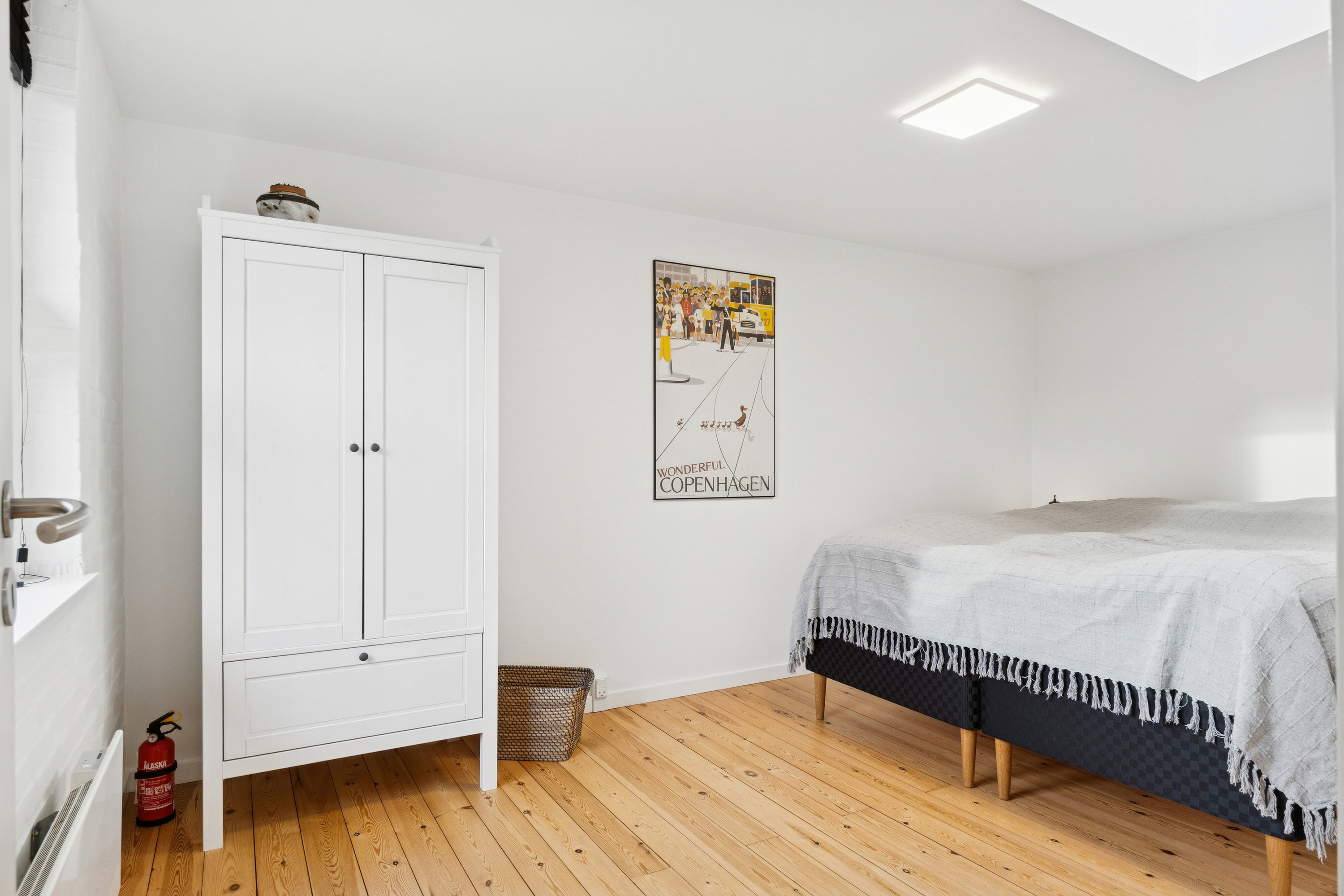 Fremhævet soveværelse billede i fuldskærmstilstand. Billede af Rønnebærvej 9, Sæby, 4070 Kirke Hyllinge