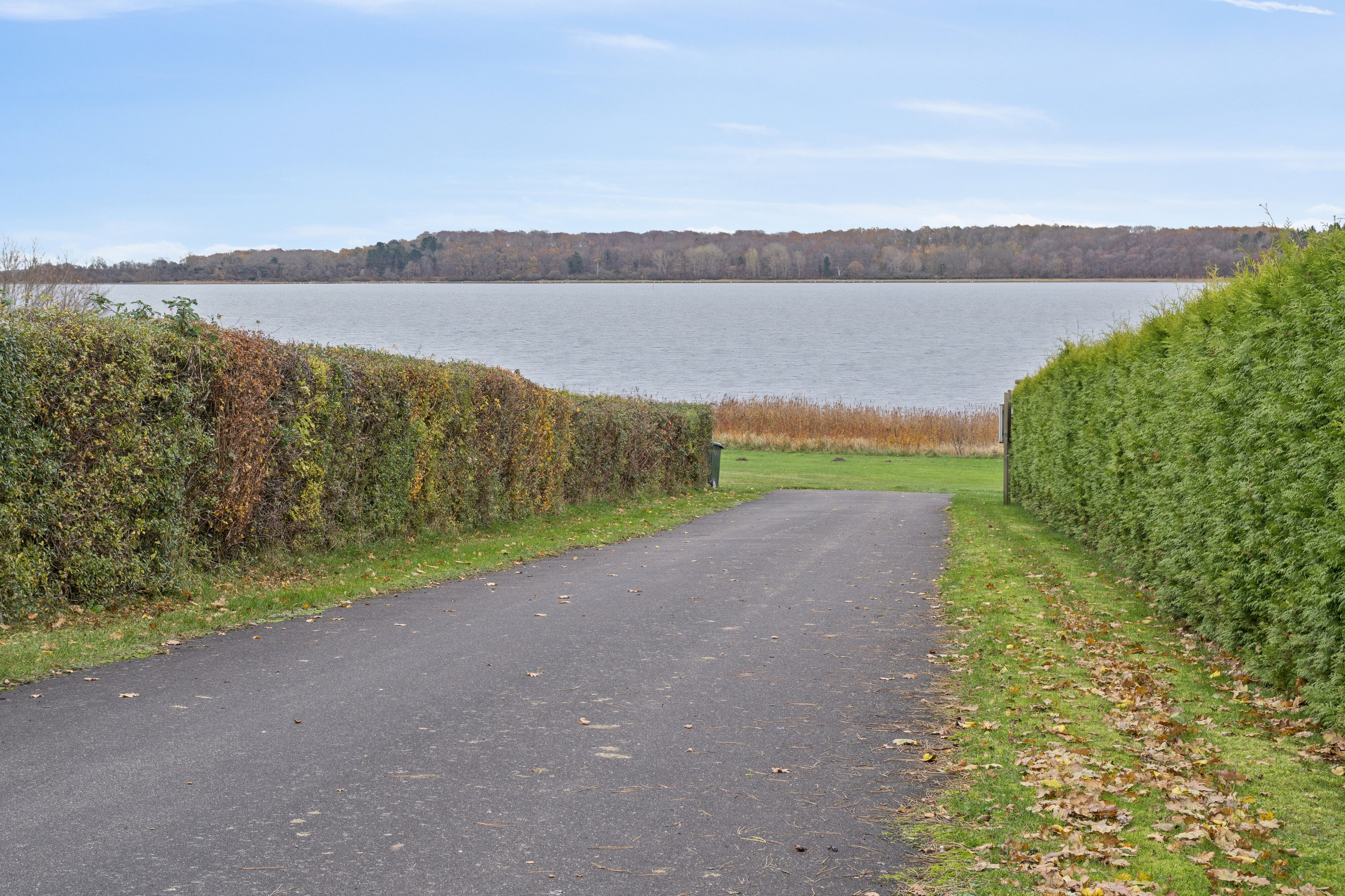 Fremhævet omgivelser billede i fuldskærmstilstand. Billede af Rønnebærvej 9, Sæby, 4070 Kirke Hyllinge