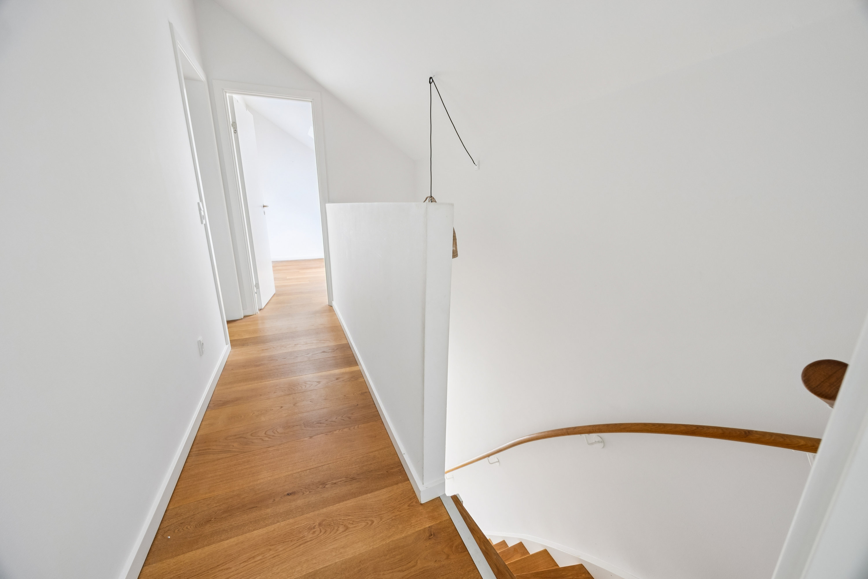 Fremhævet trappe billede i fuldskærmstilstand. Billede af Bjerggade 2B, 3. 8., 4600 Køge