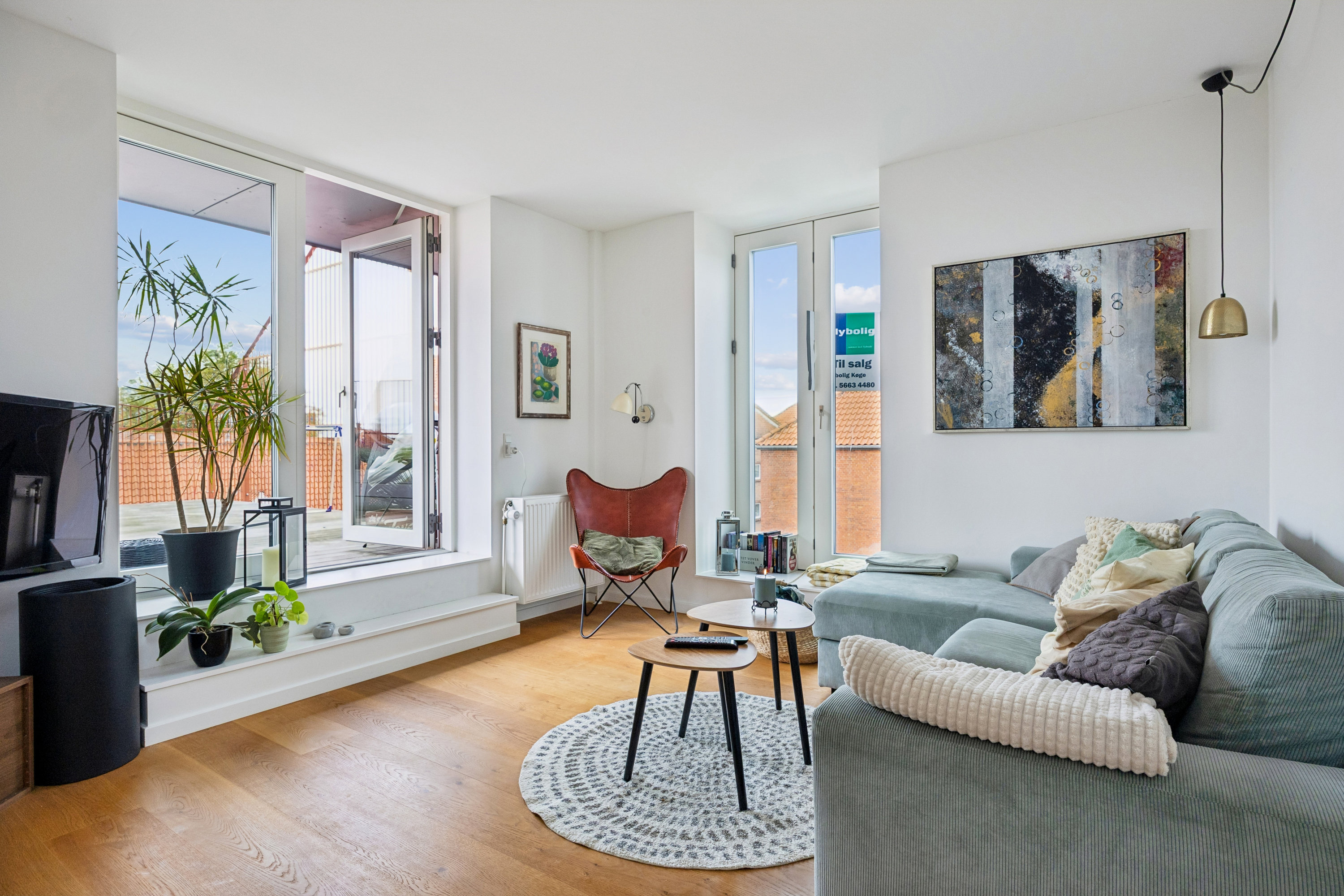 Fremhævet stue billede i fuldskærmstilstand. Billede af Bjerggade 2B, 3. 8., 4600 Køge