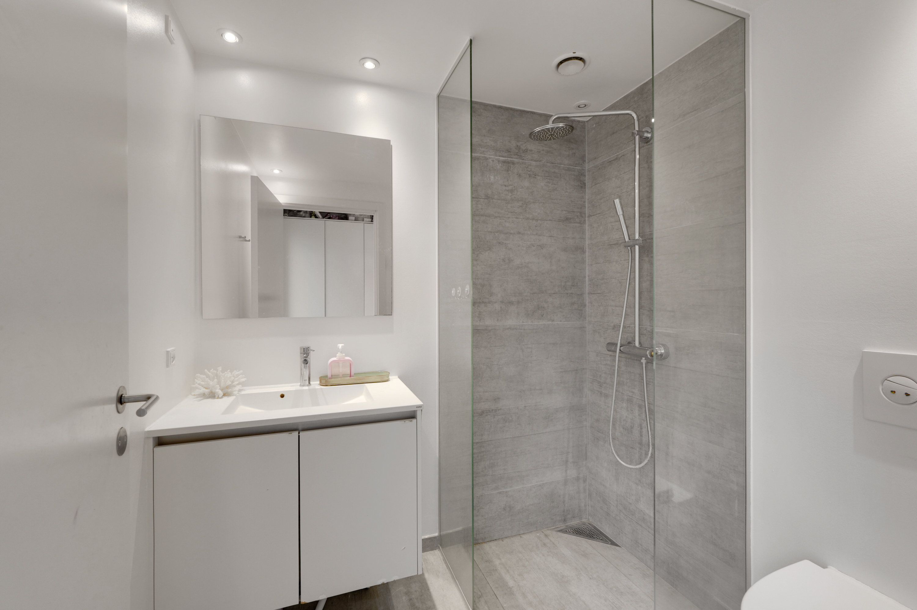 Fremhævet andet billede i fuldskærmstilstand. Billede af Robert Jacobsens Vej 6G, 2300 København S