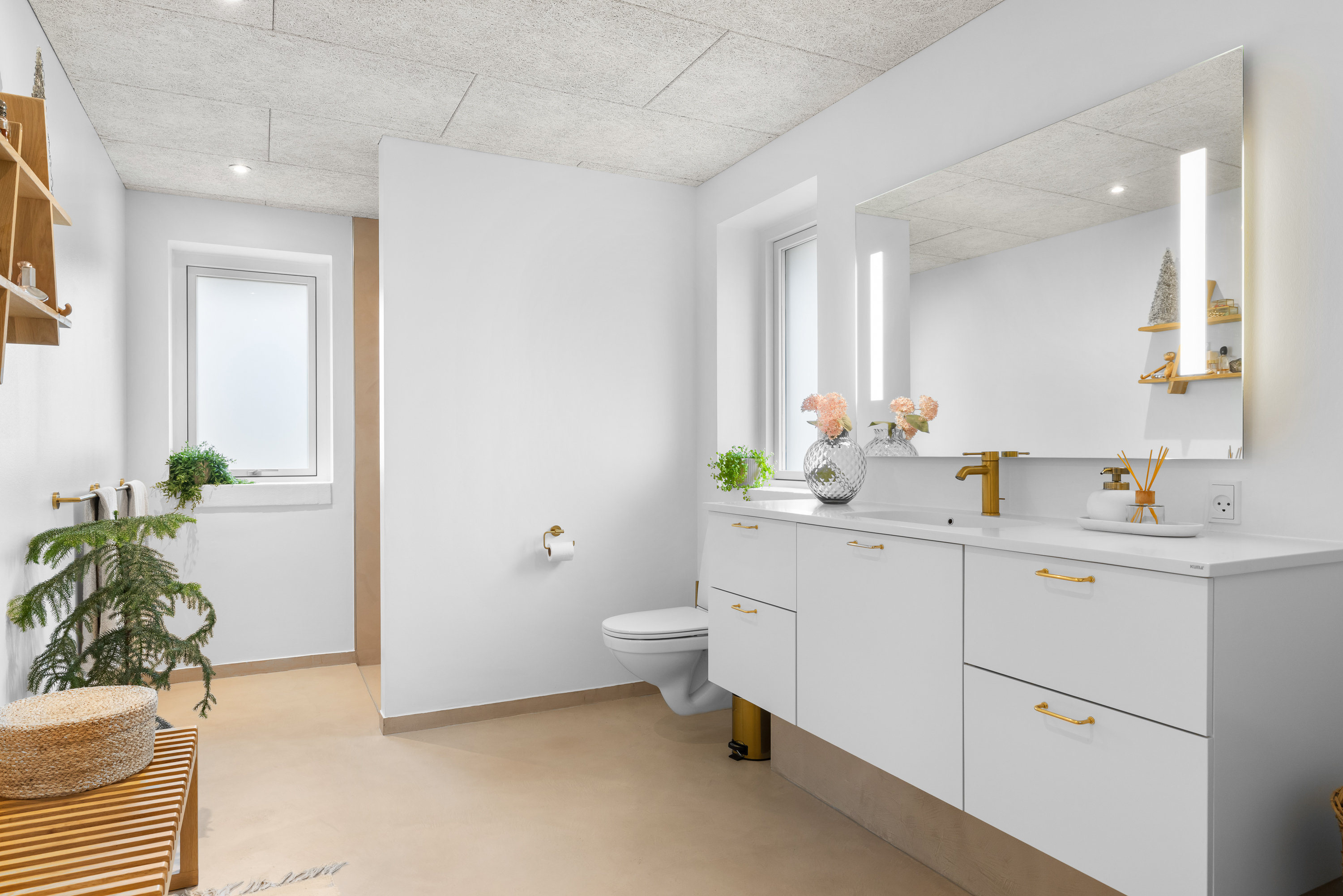 Fremhævet badeværelse billede i fuldskærmstilstand. Billede af Puggårdskrogen 3, 7000 Fredericia