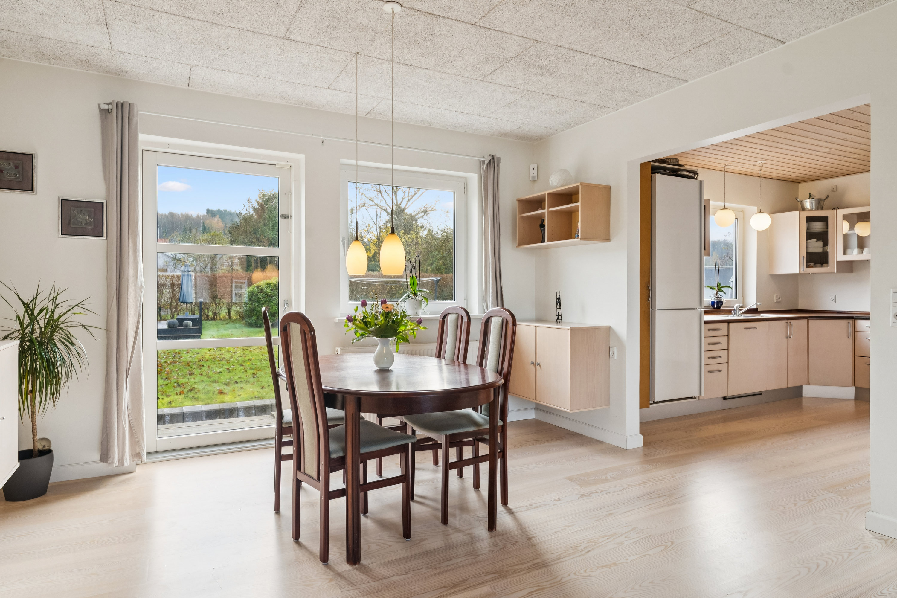 Fremhævet alrum billede i fuldskærmstilstand. Billede af Solsortevej 10, 8860 Ulstrup