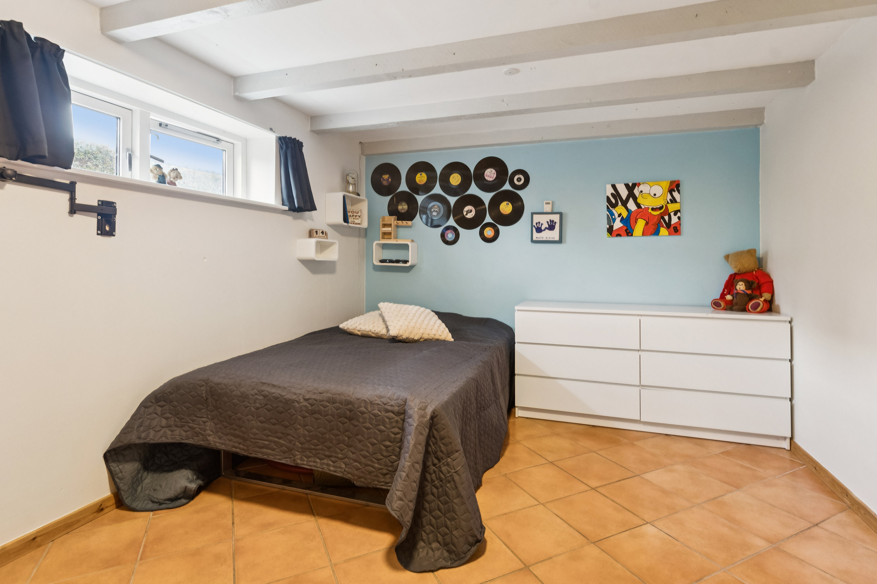 Fremhævet værelse billede i fuldskærmstilstand. Billede af Solsortevej 10, 8860 Ulstrup