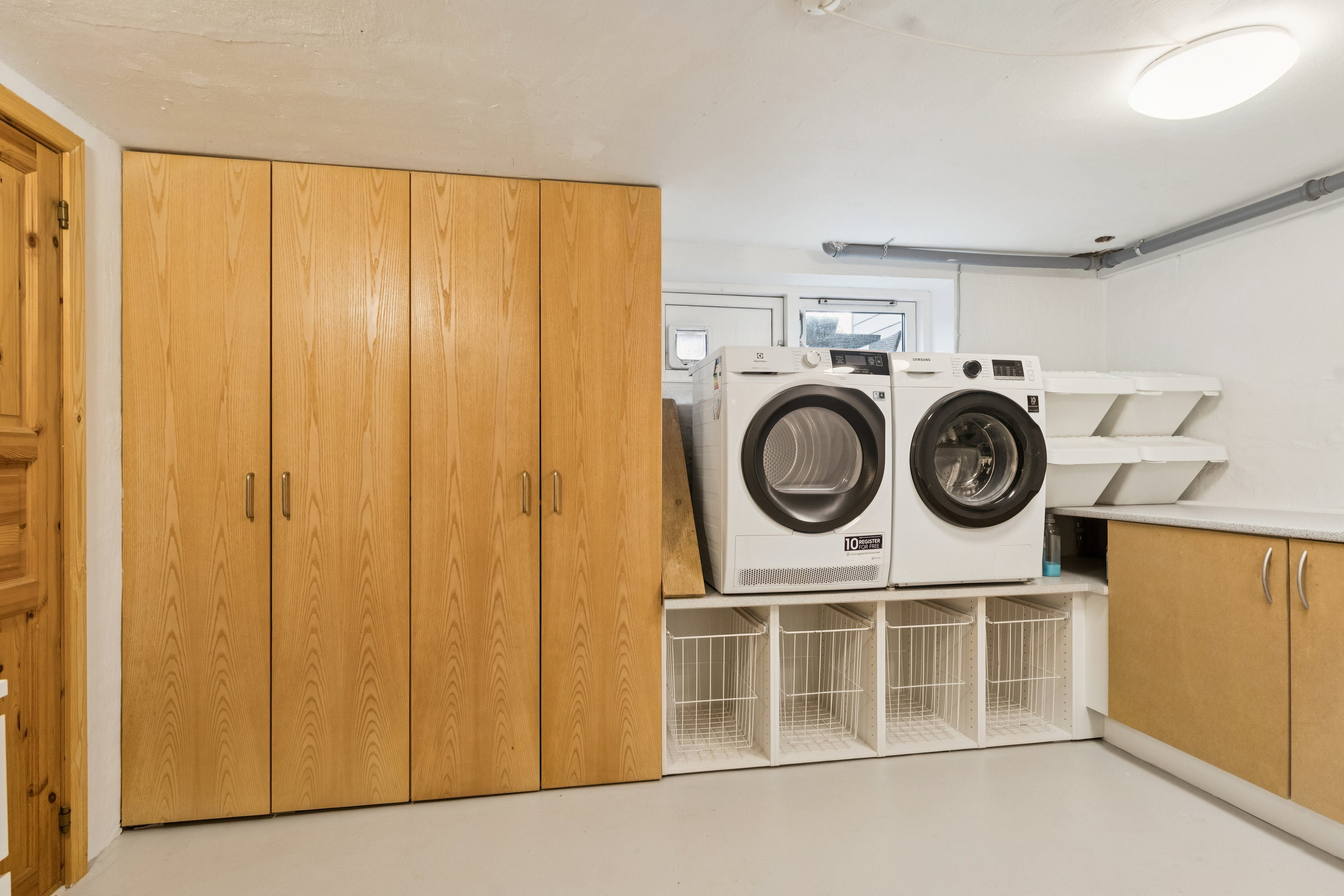 Fremhævet køkken billede i fuldskærmstilstand. Billede af Solsortevej 10, 8860 Ulstrup