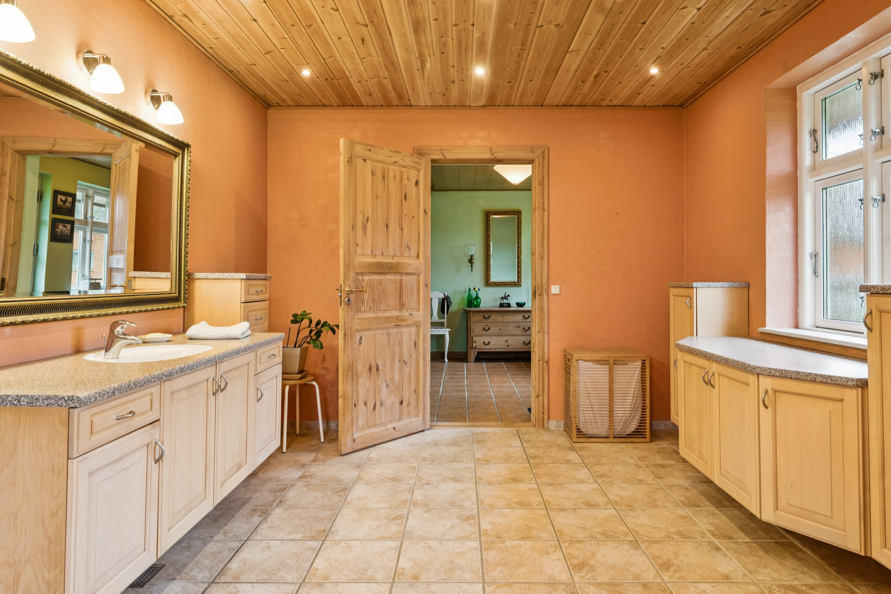 Fremhævet køkken billede i fuldskærmstilstand. Billede af Bovsbjergvej 4, Torup, 8860 Ulstrup