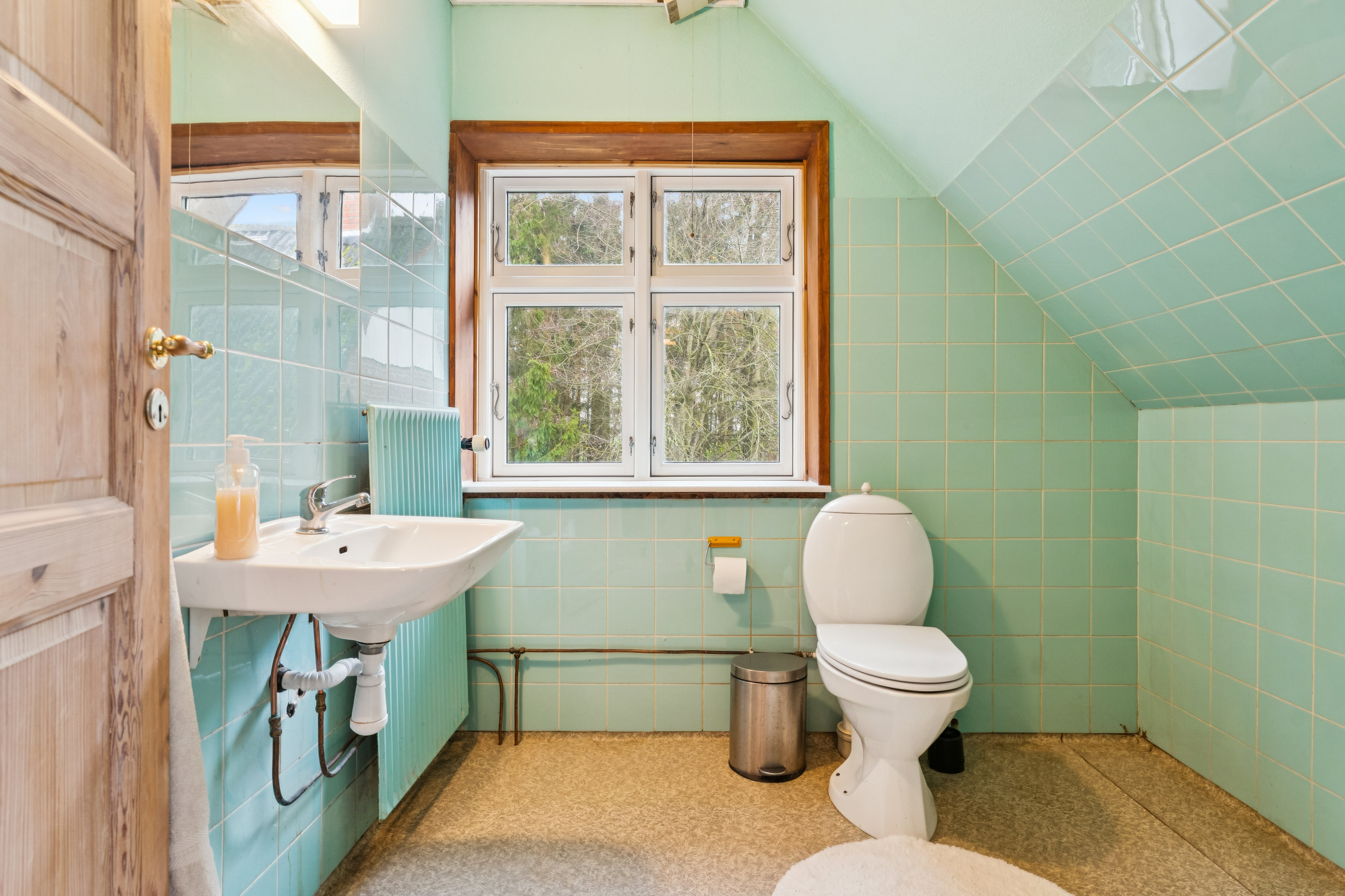 Fremhævet badeværelse billede i fuldskærmstilstand. Billede af Bovsbjergvej 4, Torup, 8860 Ulstrup