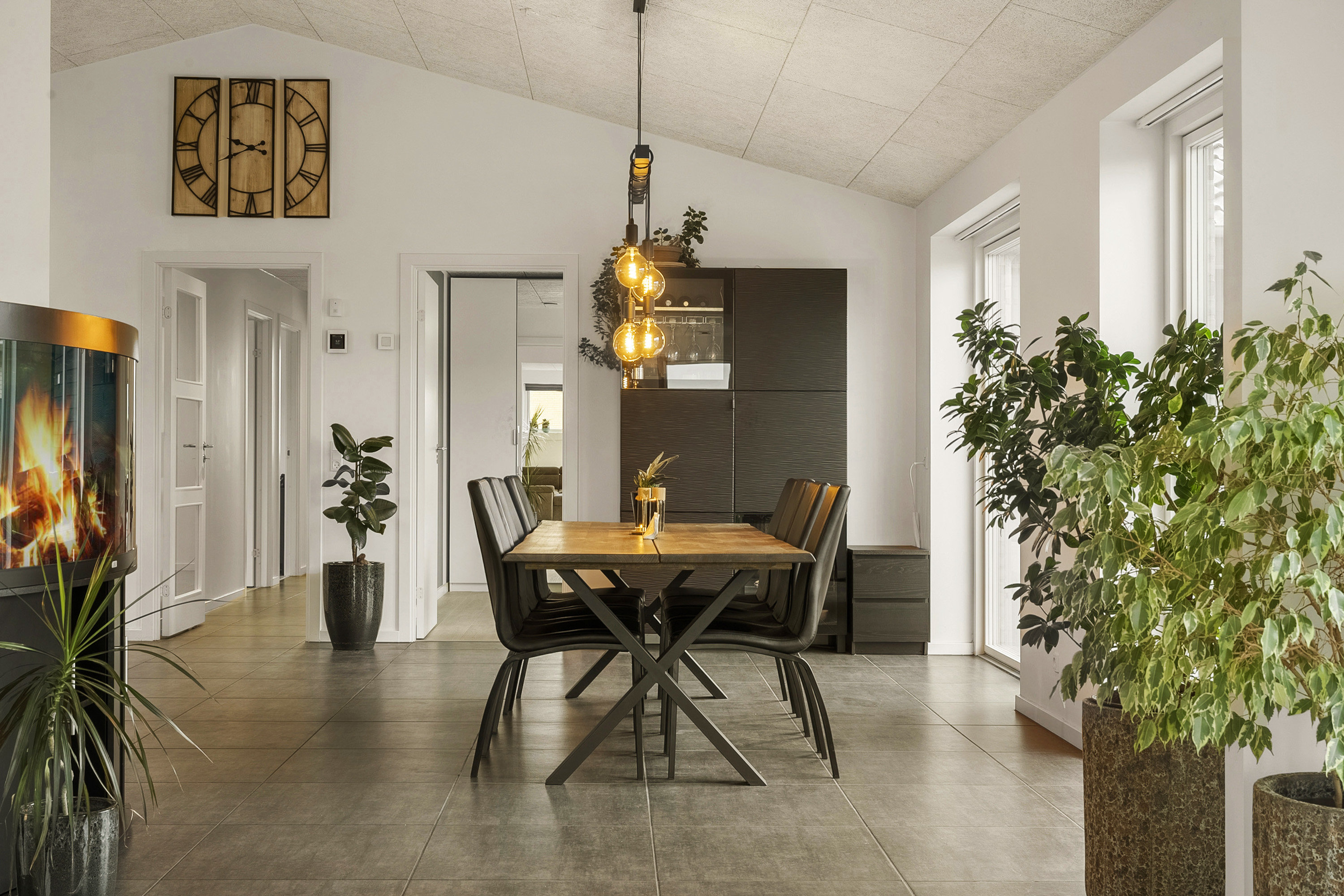 Fremhævet spisestue billede i fuldskærmstilstand. Billede af Følfoden 6, Egebjerg, 8700 Horsens