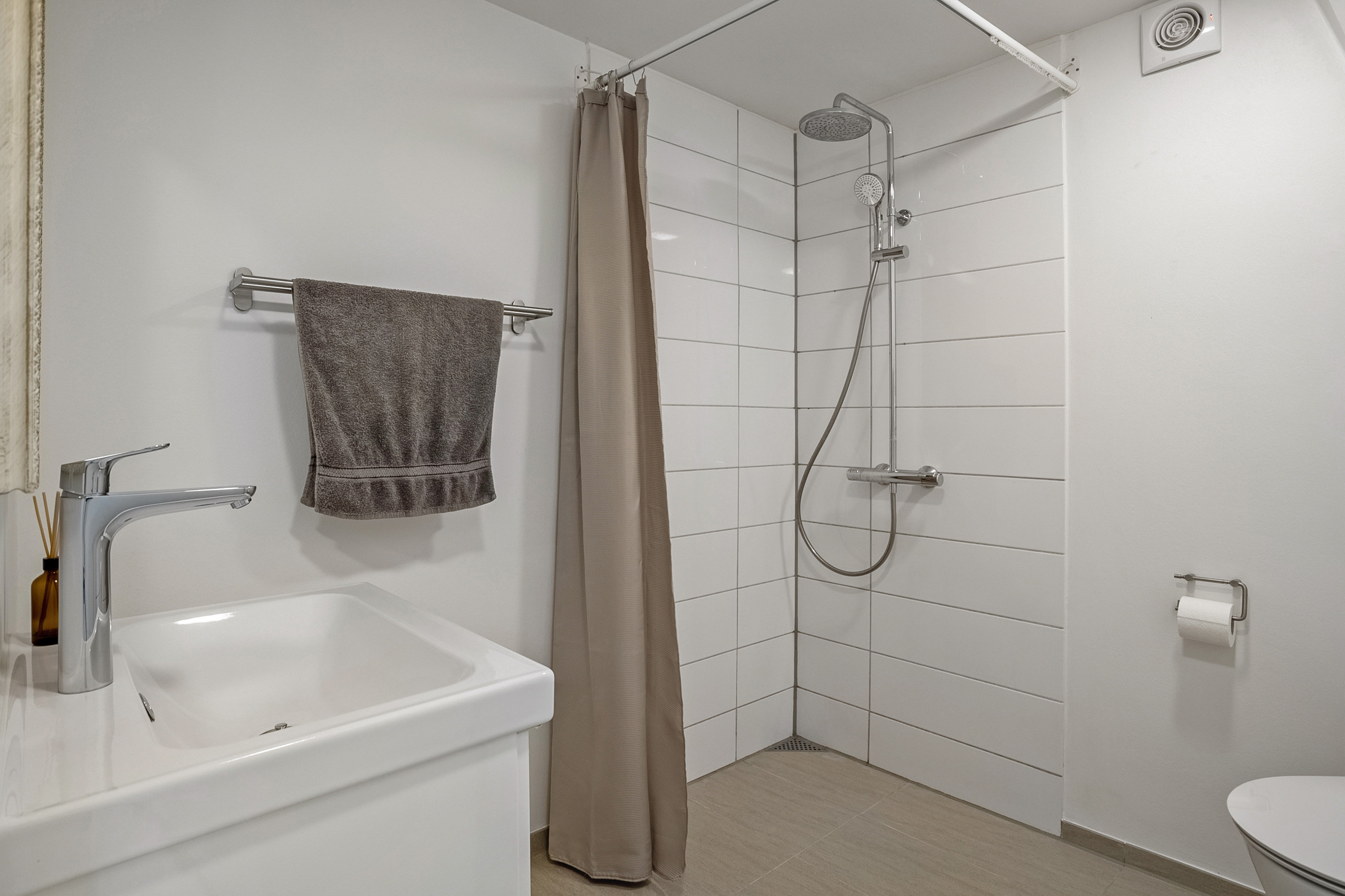 Fremhævet badeværelse billede i fuldskærmstilstand. Billede af Sundvej 46, 8700 Horsens