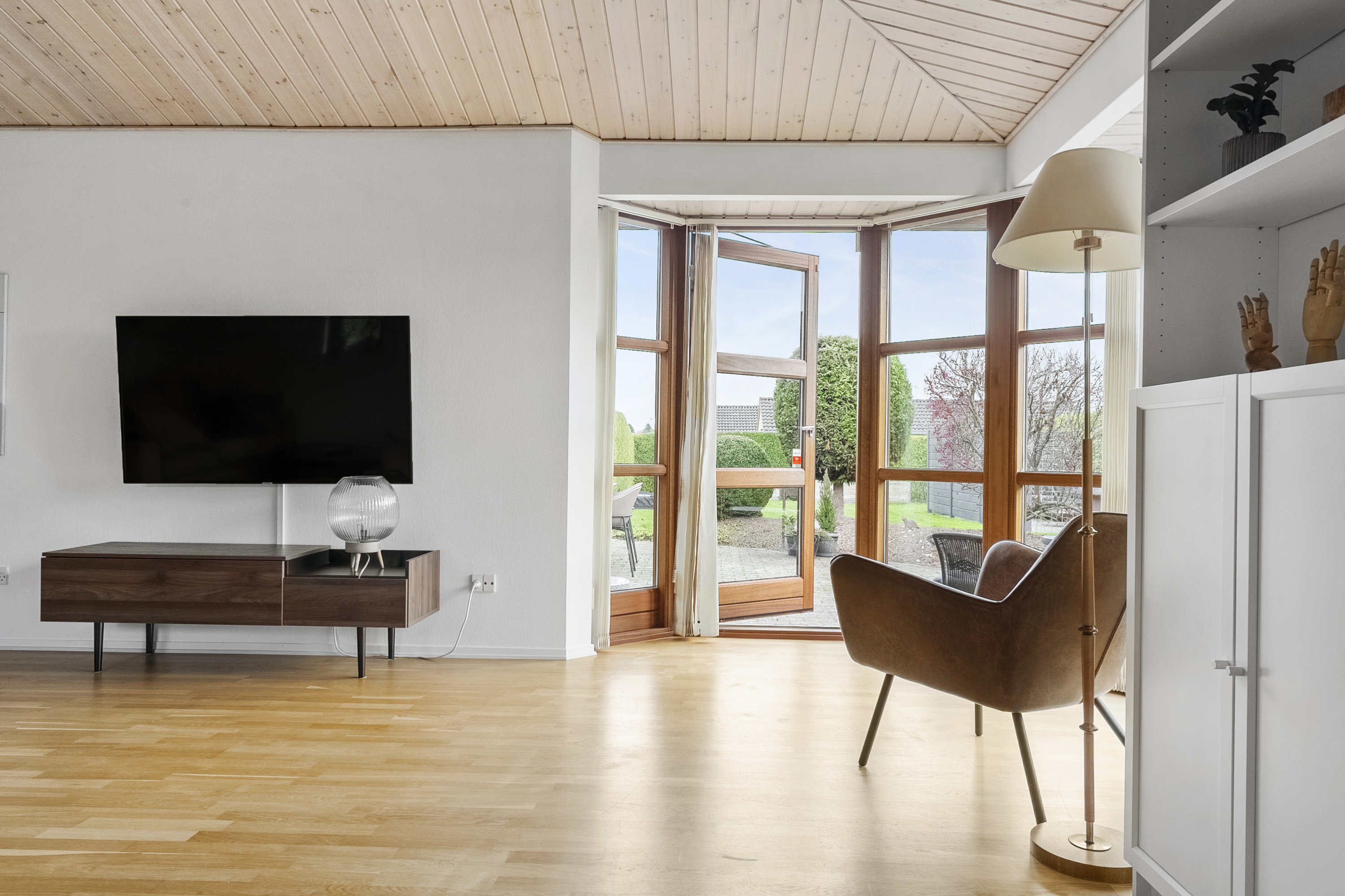 Fremhævet stue billede i fuldskærmstilstand. Billede af Augustvænget 3, 8700 Horsens