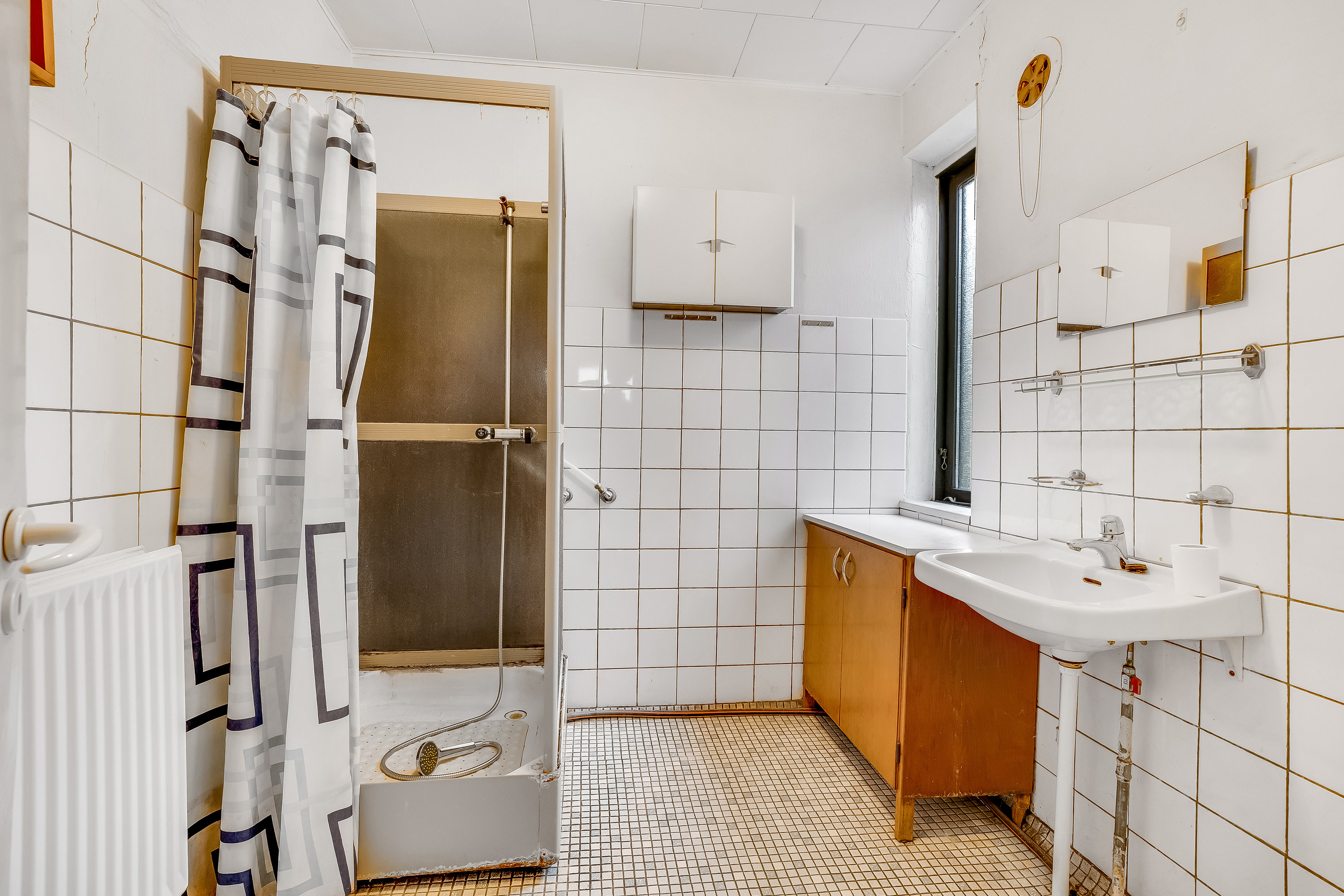 Fremhævet badeværelse billede i fuldskærmstilstand. Billede af Højrebyvej 46, 4920 Søllested