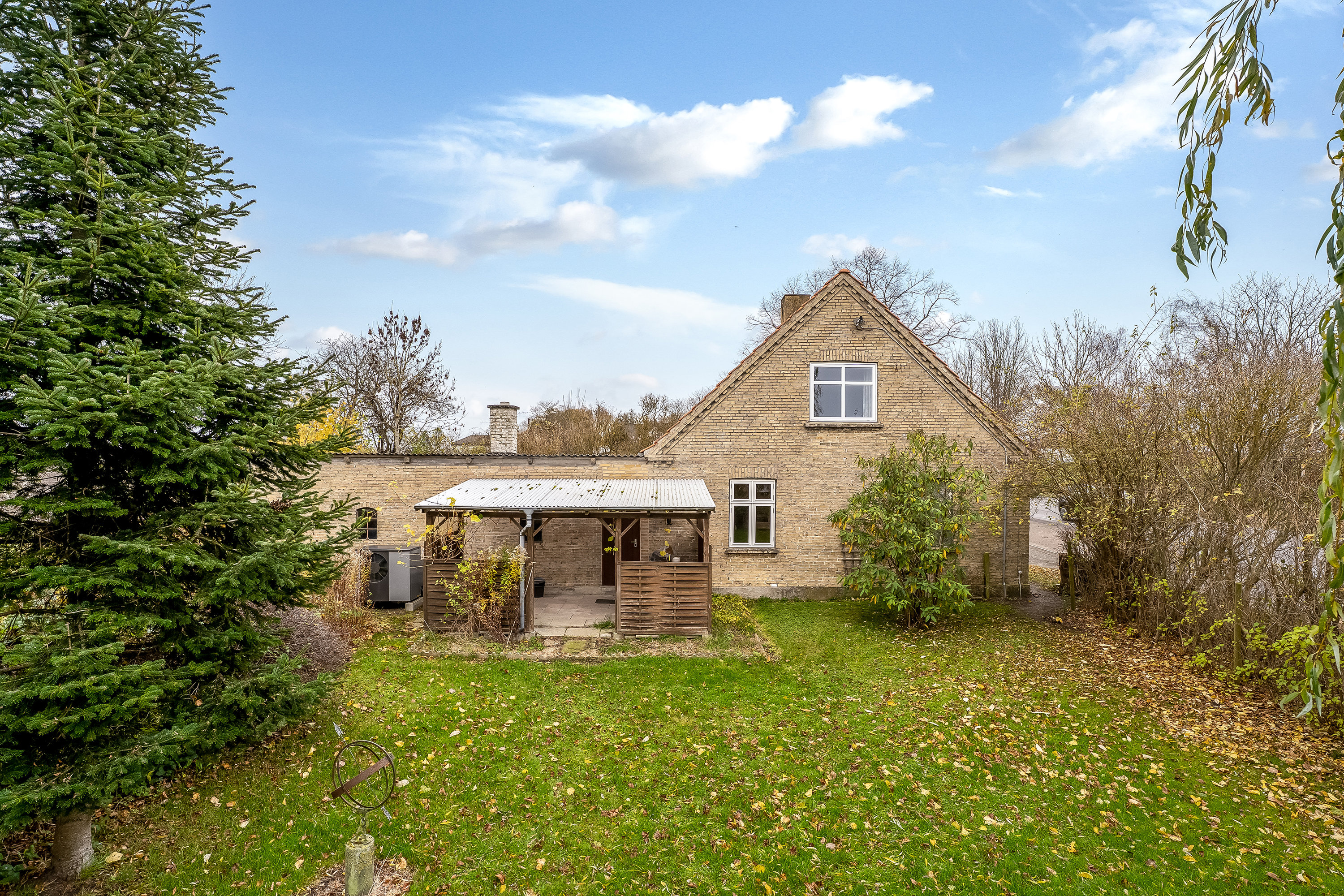 Miniaturebillede 1: mastefoto. Billede af Højrebyvej 46, 4920 Søllested