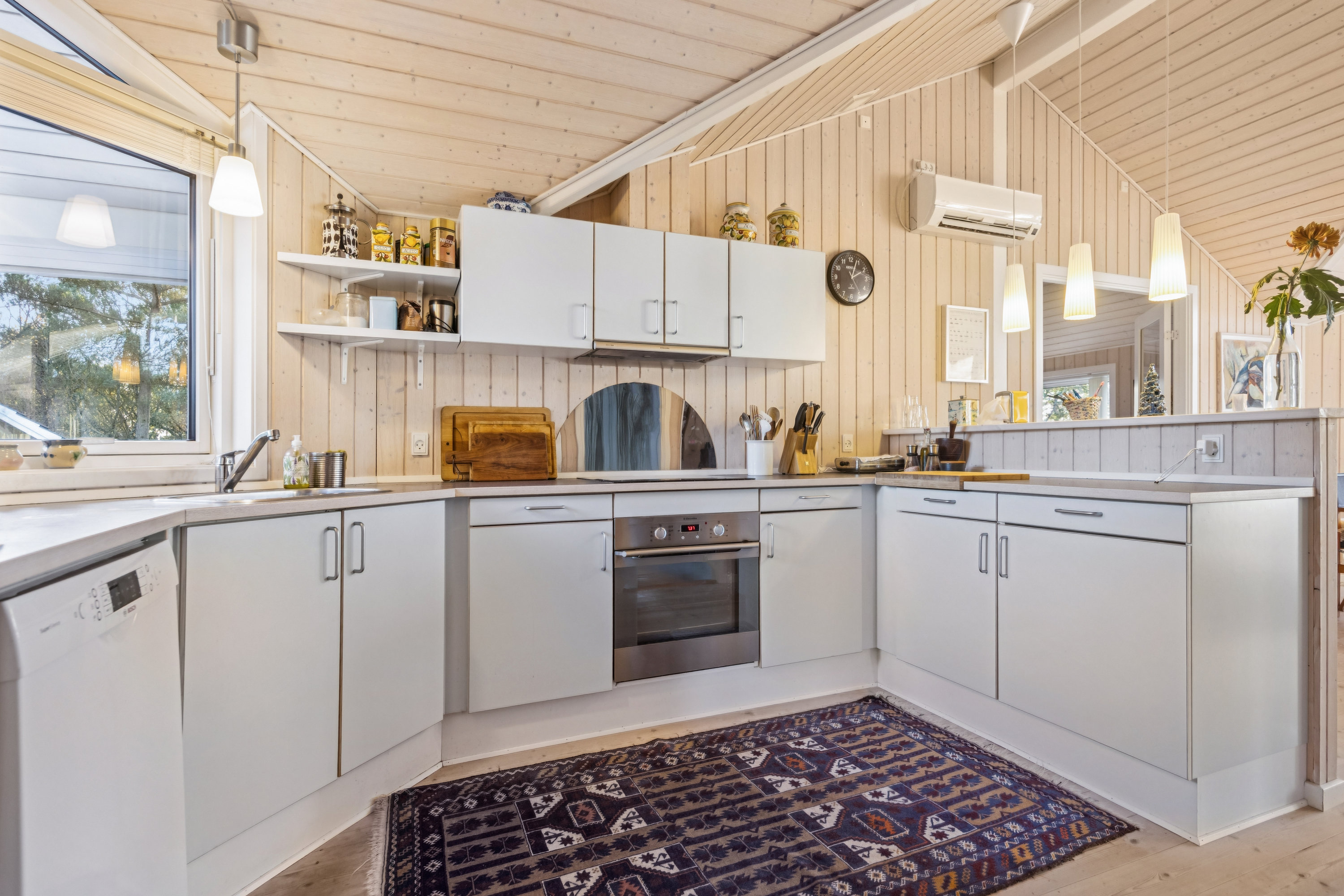 Fremhævet køkken billede i fuldskærmstilstand. Billede af Gl. Kirkevej 52, 9982 Ålbæk