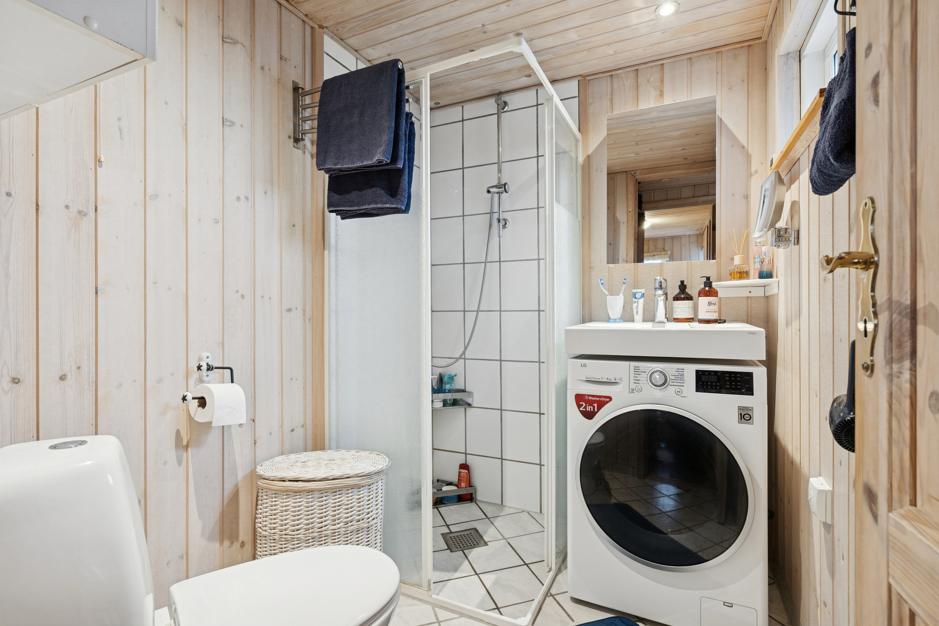 Fremhævet badeværelse billede i fuldskærmstilstand. Billede af Lodsvej 69, 4736 Karrebæksminde