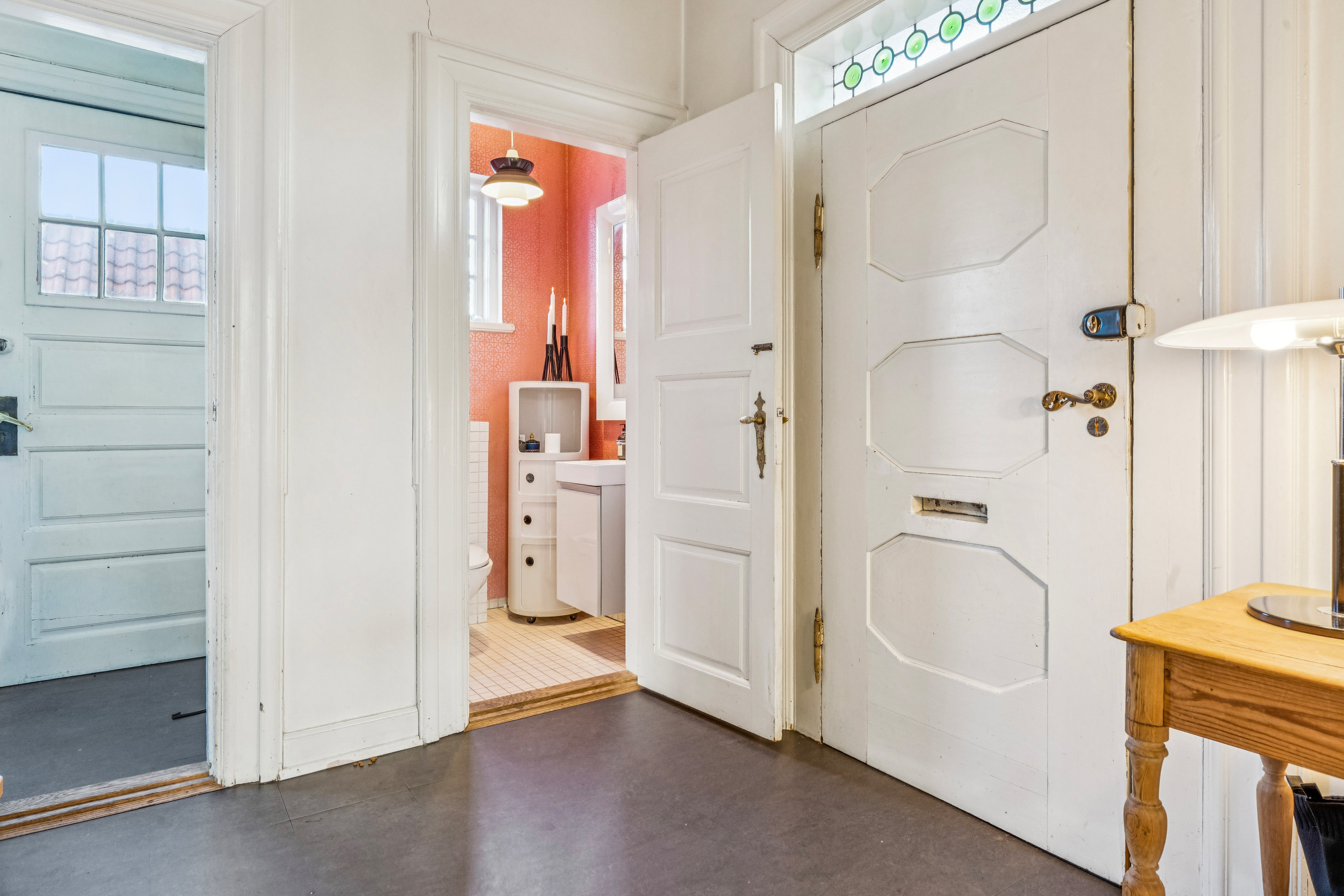 Fremhævet gang billede i fuldskærmstilstand. Billede af Hasserisvej 108, 9000 Aalborg