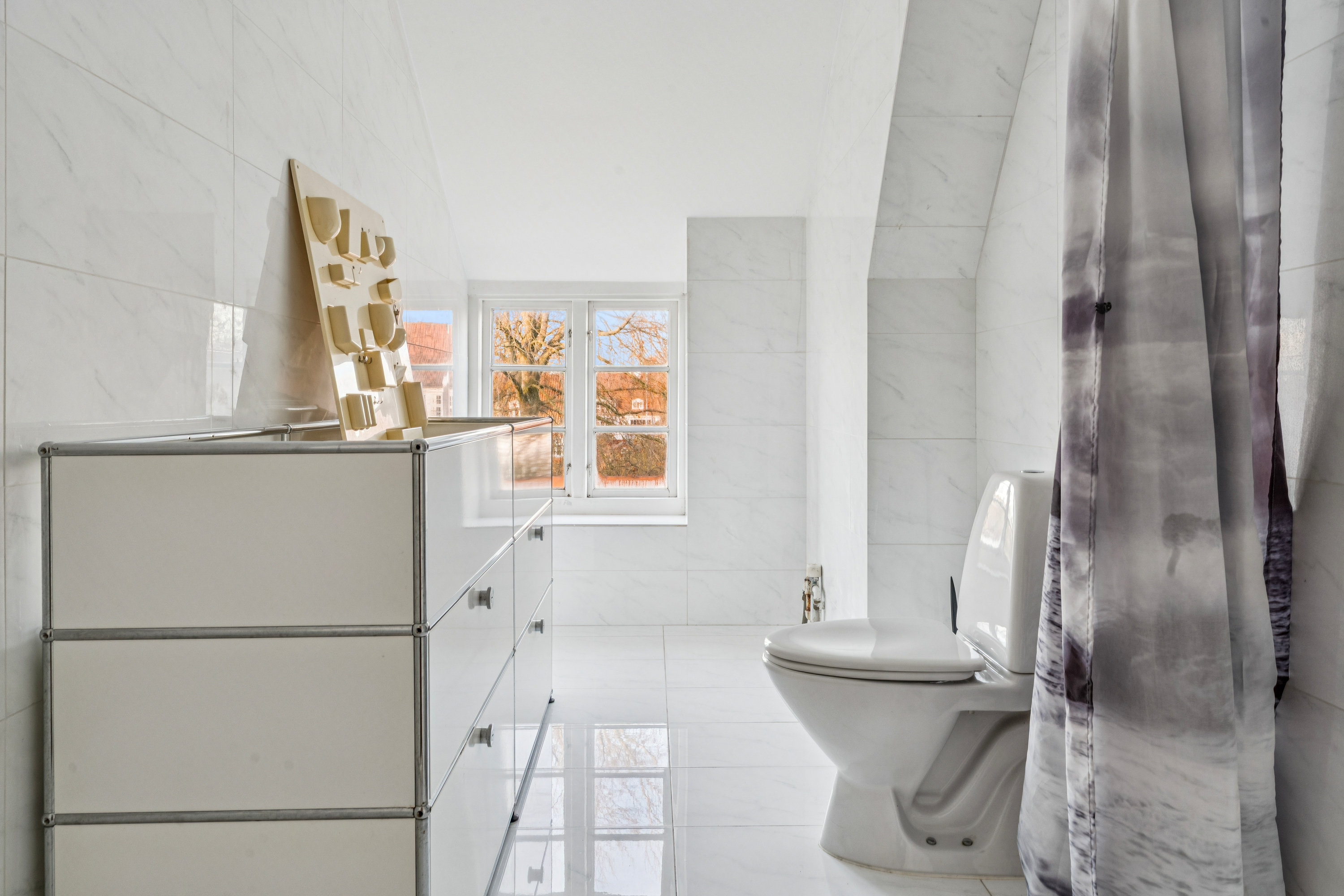 Fremhævet badeværelse billede i fuldskærmstilstand. Billede af Hasserisvej 108, 9000 Aalborg