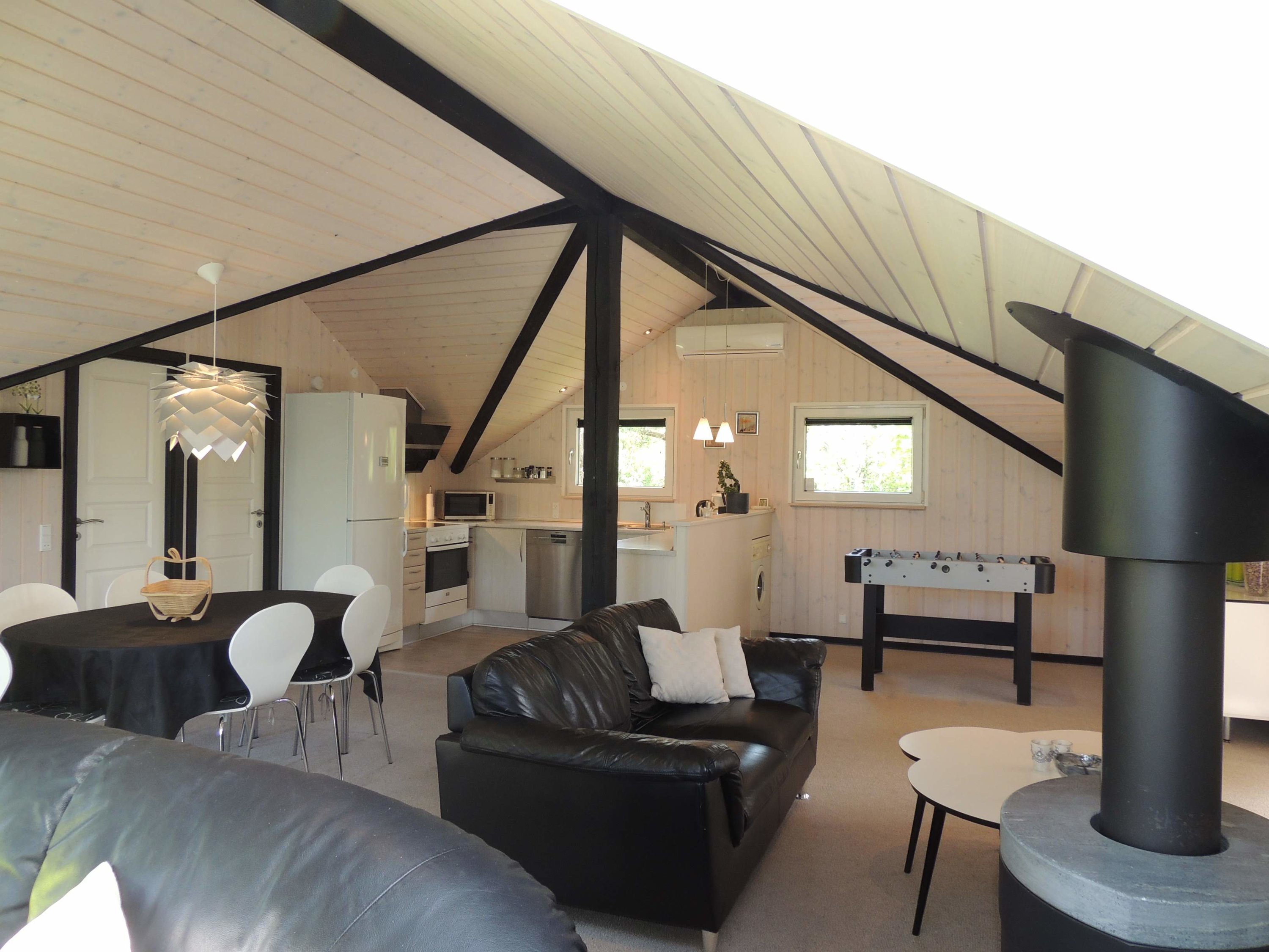 Fremhævet køkken stue  billede i fuldskærmstilstand. Billede af Beta 9, 6893 Hemmet