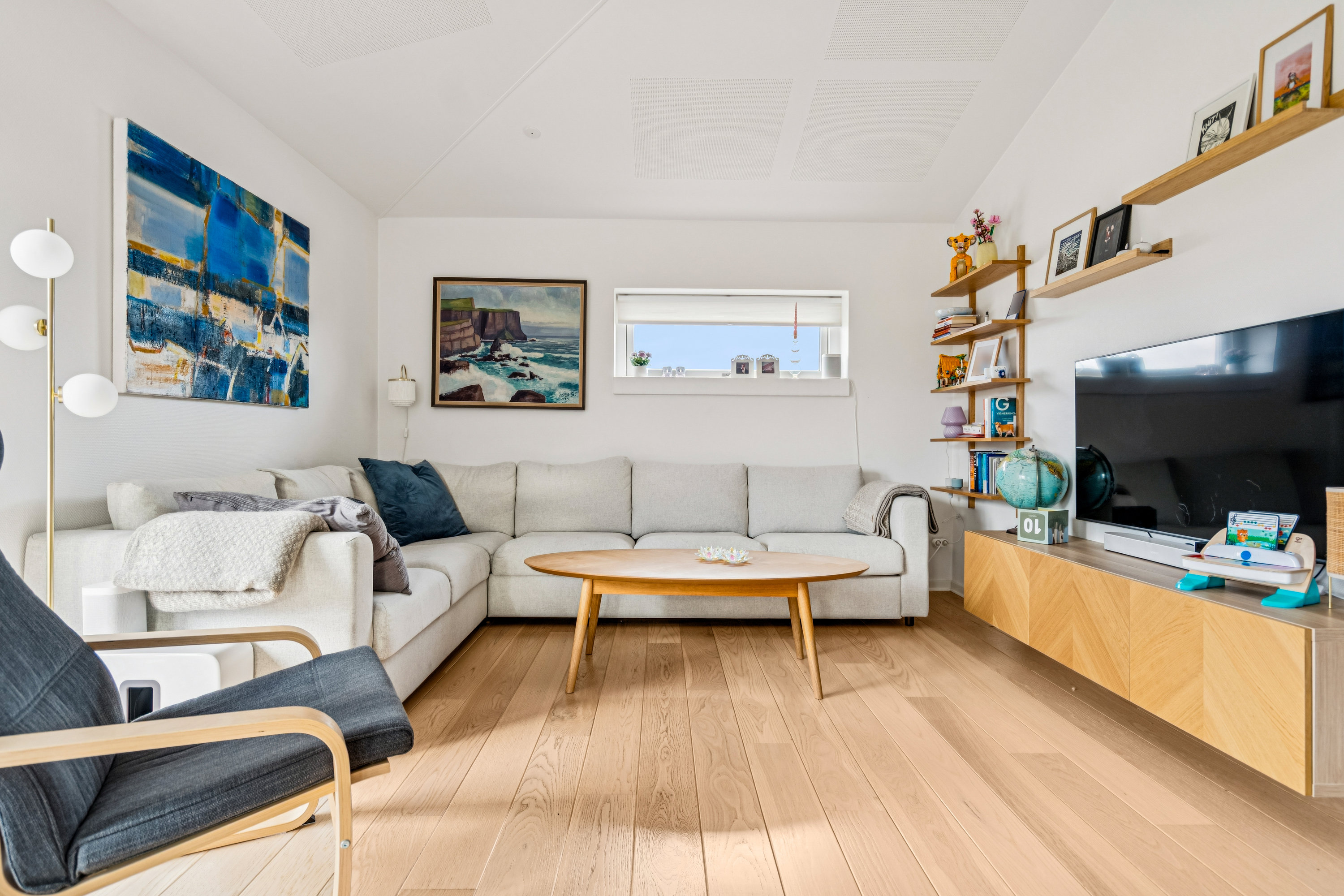 Fremhævet stue billede i fuldskærmstilstand. Billede af Hans Jensens Alle 59, 9850 Hirtshals