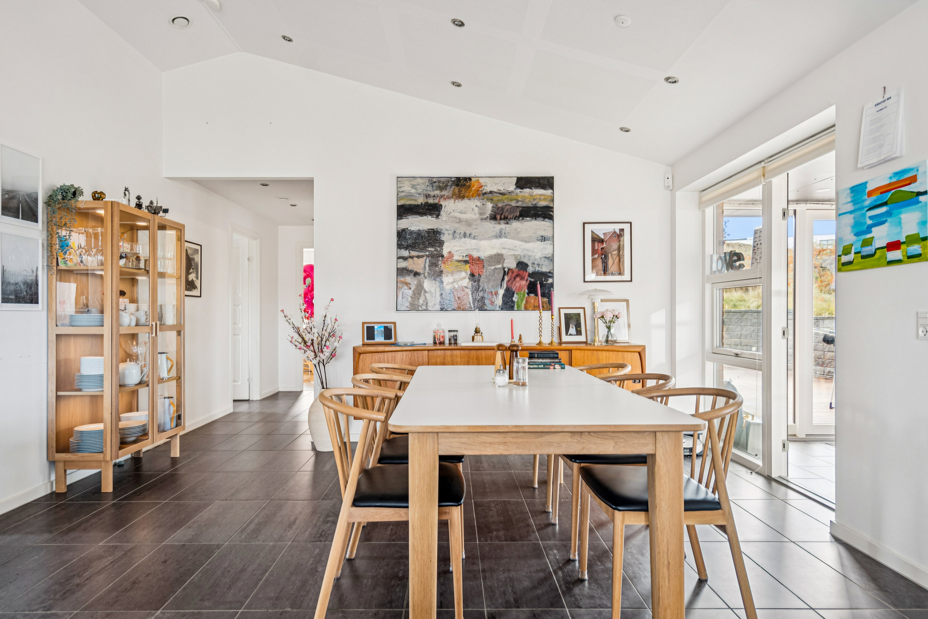 Fremhævet spisestue billede i fuldskærmstilstand. Billede af Hans Jensens Alle 59, 9850 Hirtshals