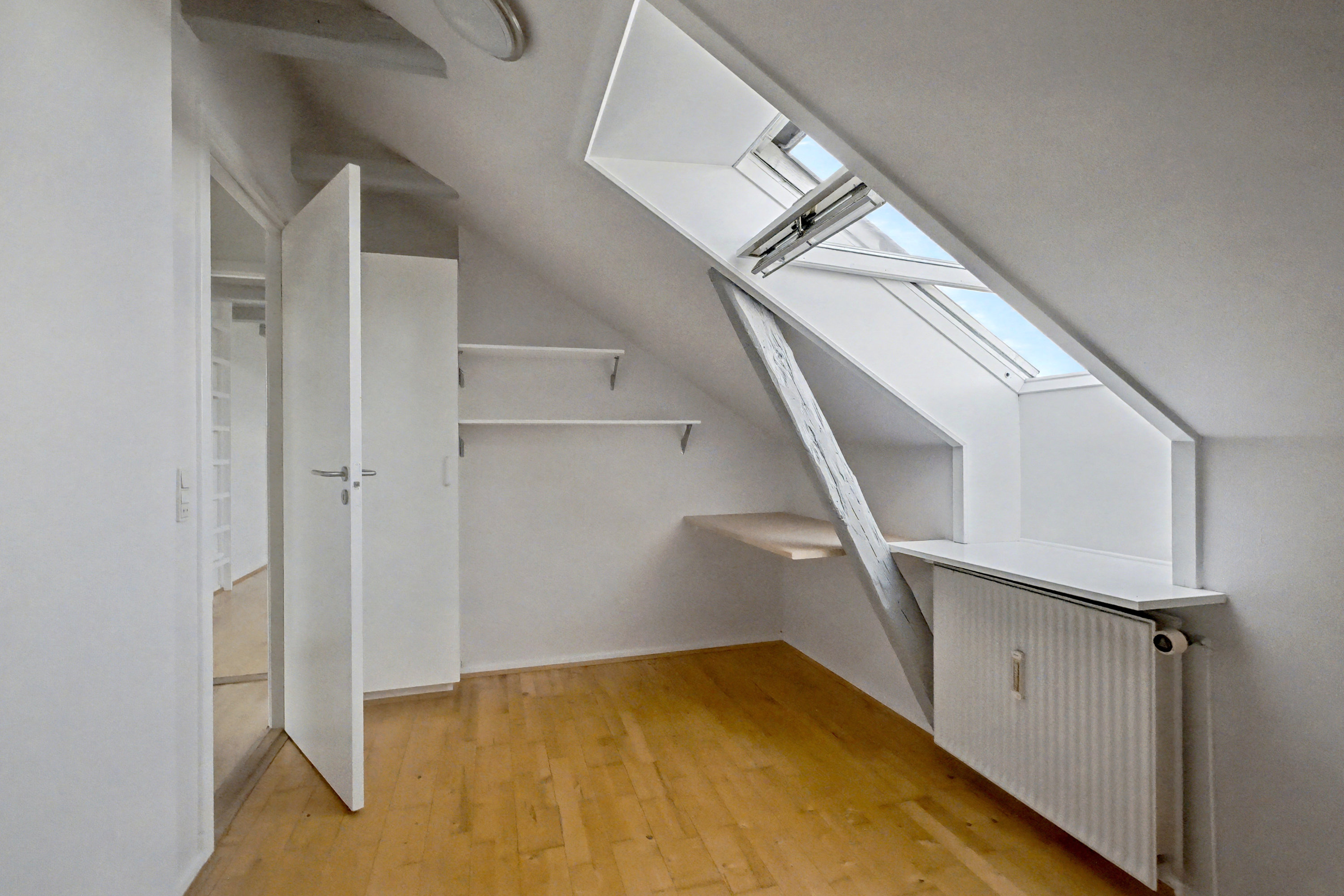 Fremhævet værelse billede i fuldskærmstilstand. Billede af Falstersgade 36, 4., 8000 Aarhus C