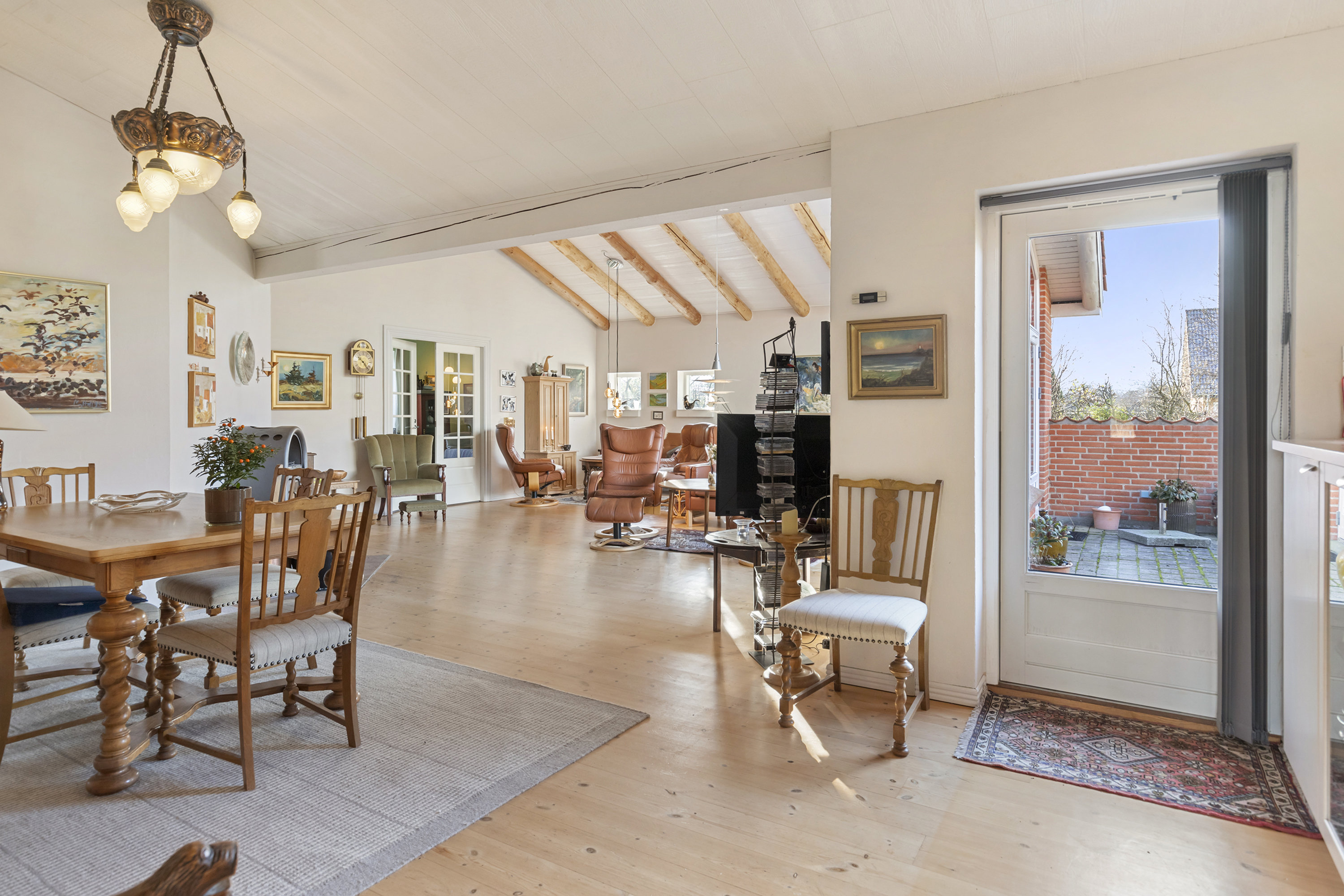 Fremhævet stue billede i fuldskærmstilstand. Billede af Foldbjergvej 63, 9760 Vrå