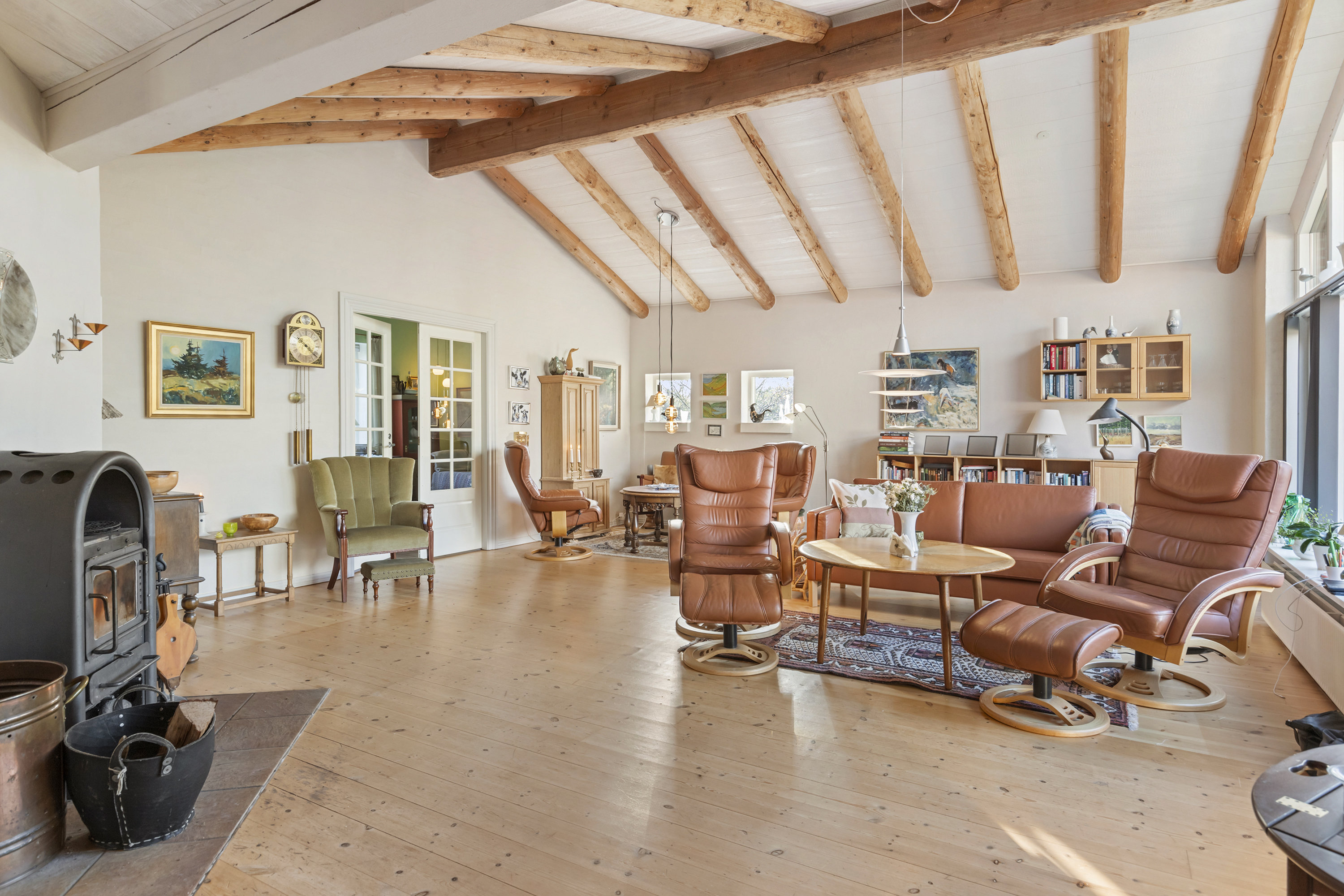 Fremhævet stue billede i fuldskærmstilstand. Billede af Foldbjergvej 63, 9760 Vrå