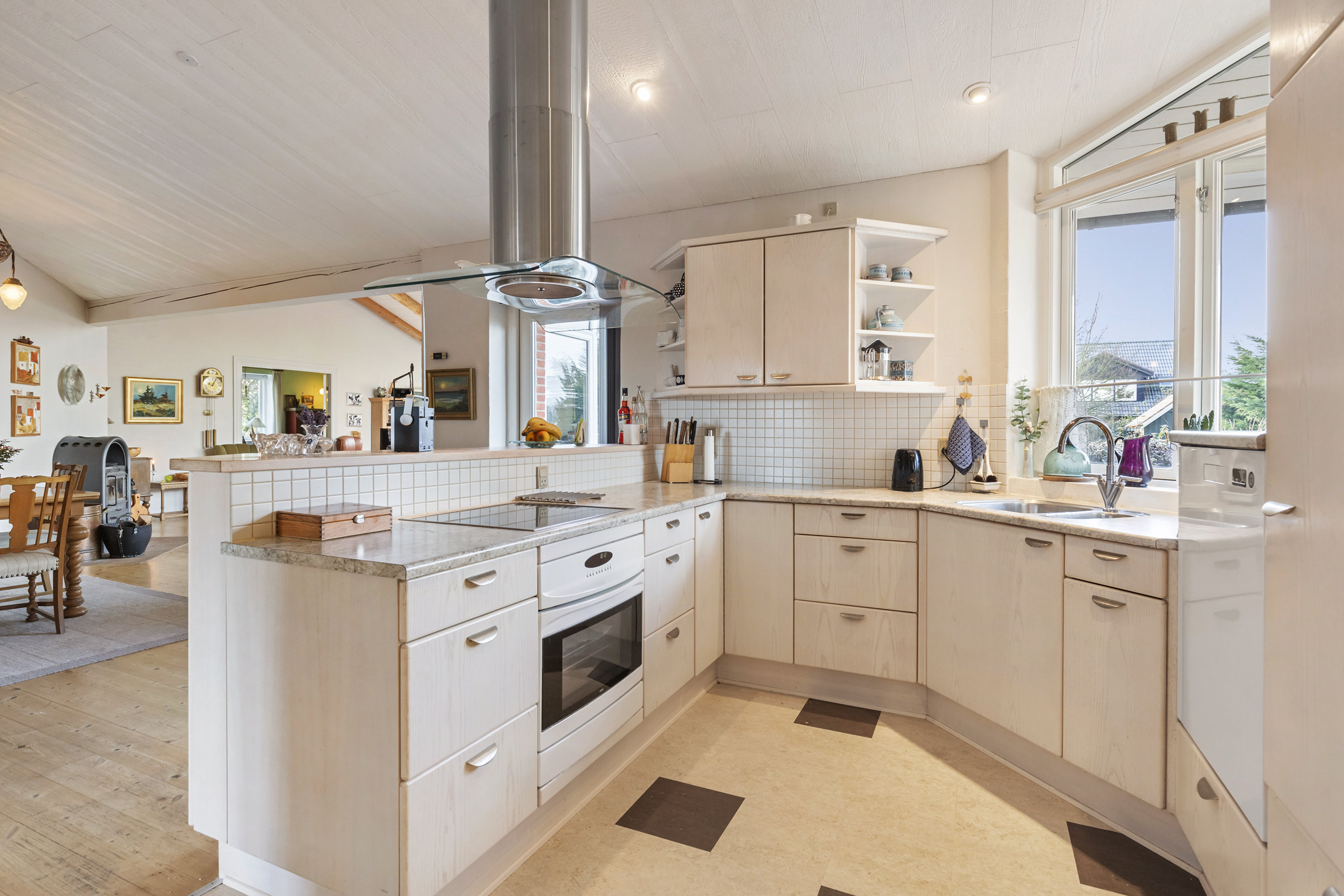 Miniaturebillede 1: køkken. Billede af Foldbjergvej 63, 9760 Vrå