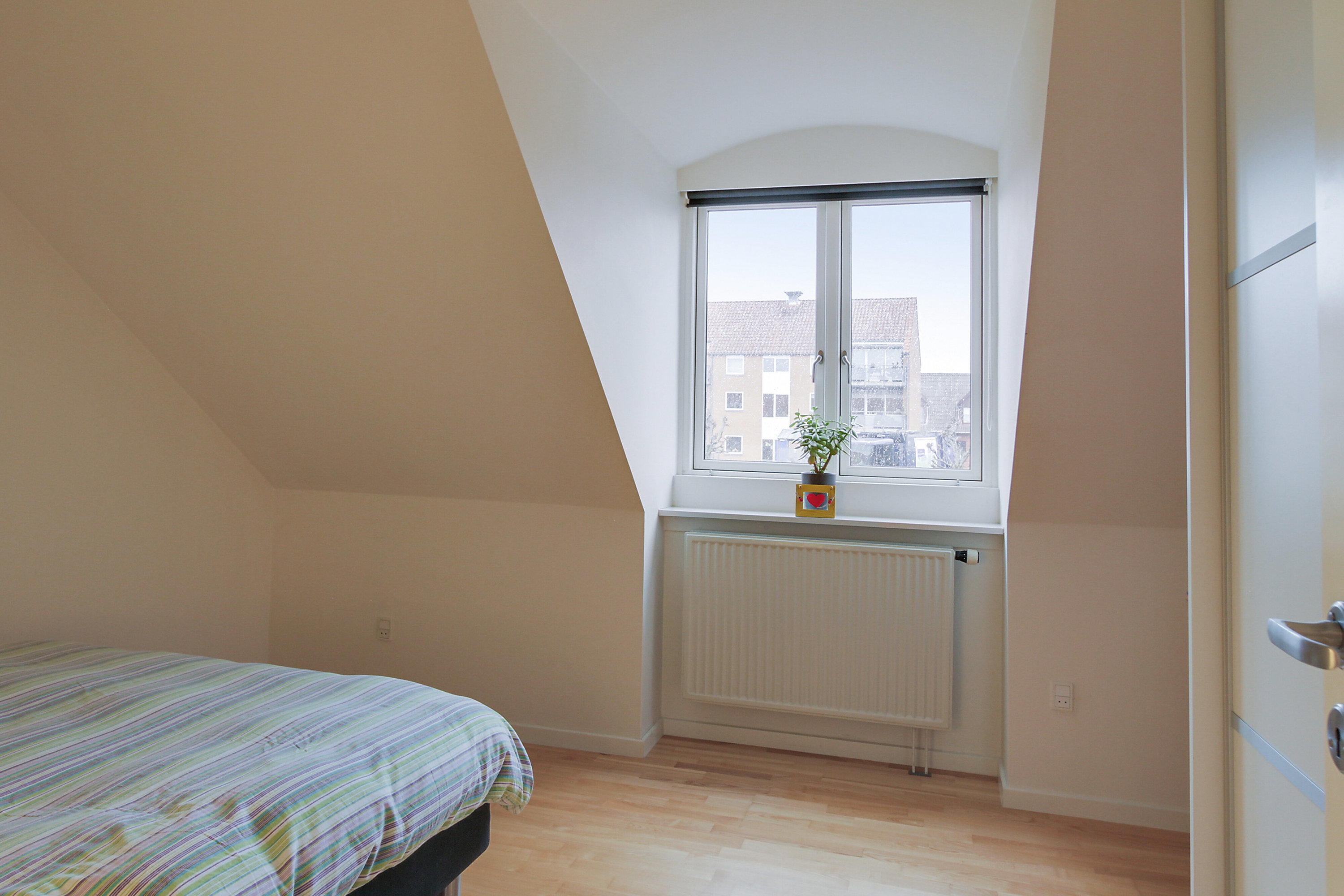 Fremhævet soveværelse billede i fuldskærmstilstand. Billede af Skolegade 1B, Slagelse, 4200 Slagelse