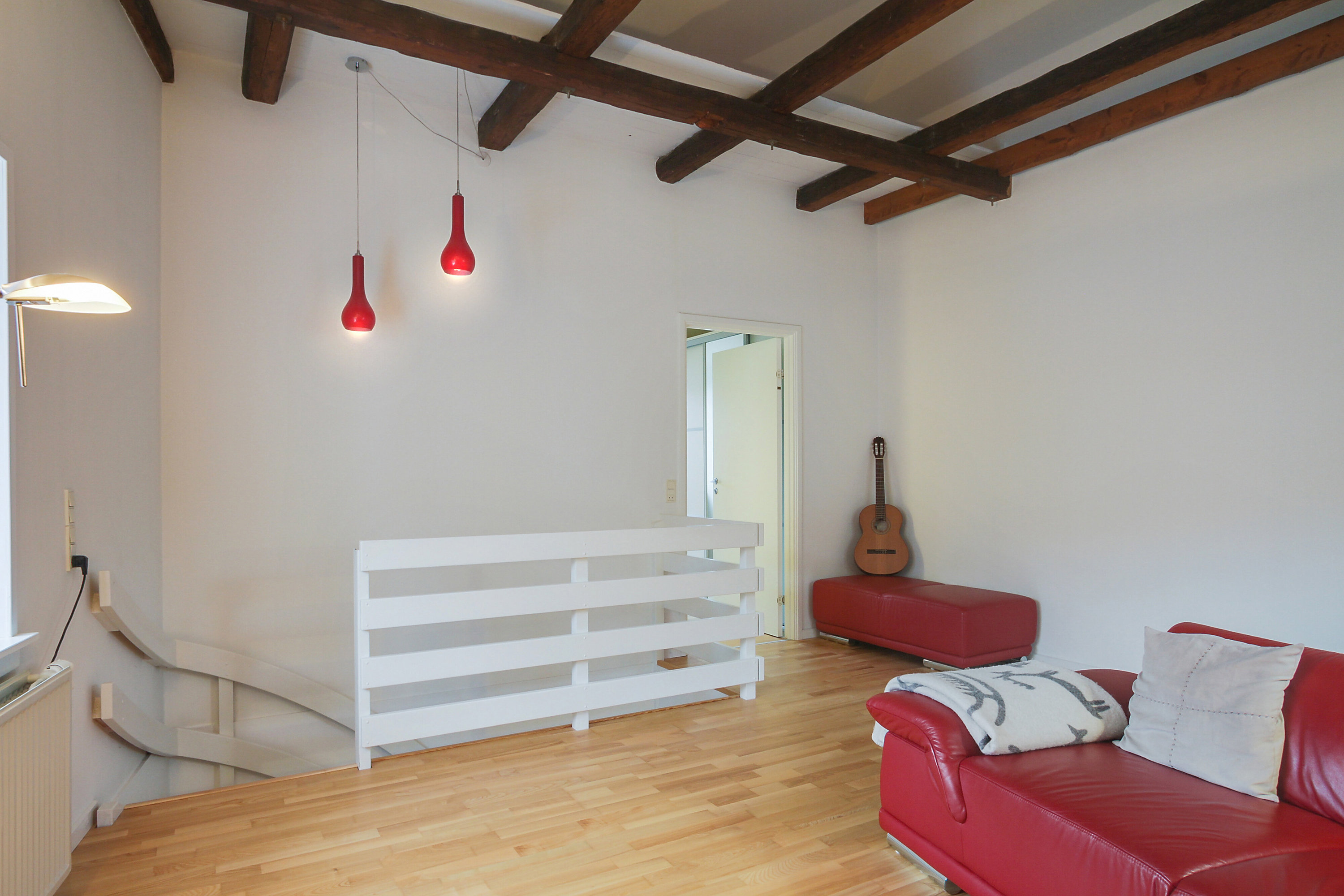 Fremhævet stue billede i fuldskærmstilstand. Billede af Skolegade 1B, Slagelse, 4200 Slagelse