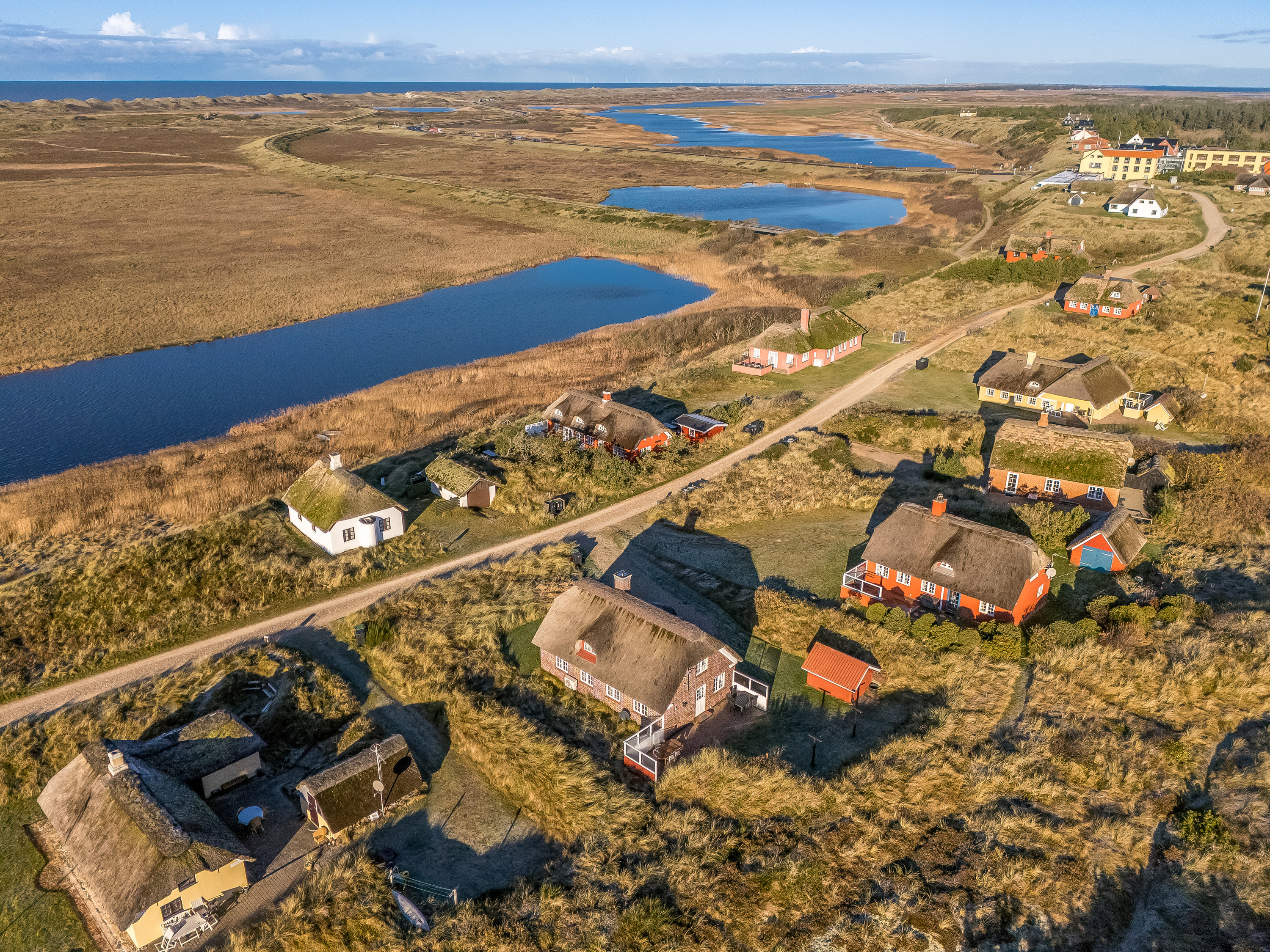 Fremhævet luftfoto billede i fuldskærmstilstand. Billede af Redningsvejen 47, Nymindegab, 6830 Nørre Nebel
