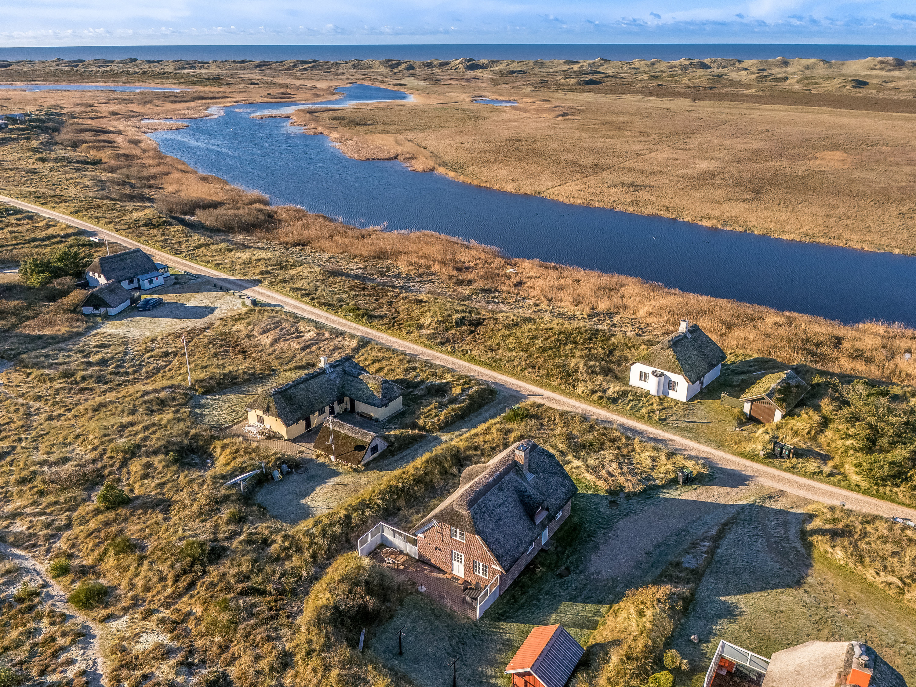 Fremhævet luftfoto billede i fuldskærmstilstand. Billede af Redningsvejen 47, Nymindegab, 6830 Nørre Nebel