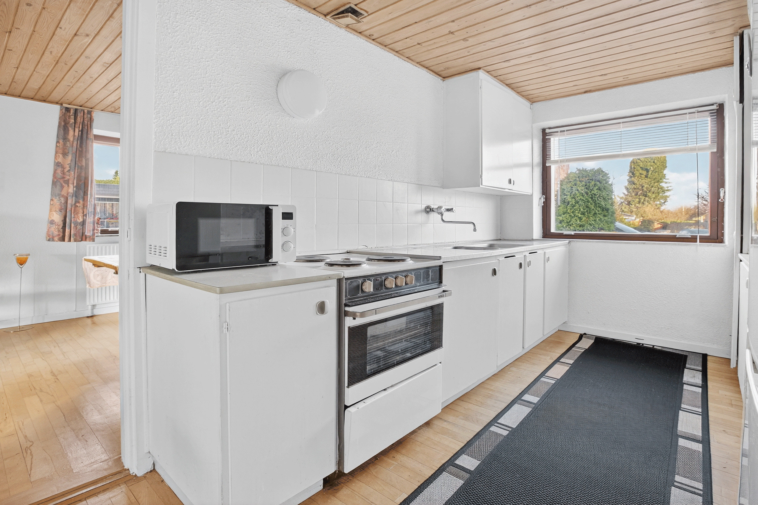 Miniaturebillede 1: køkken. Billede af Pæremosevej 33, 2750 Ballerup