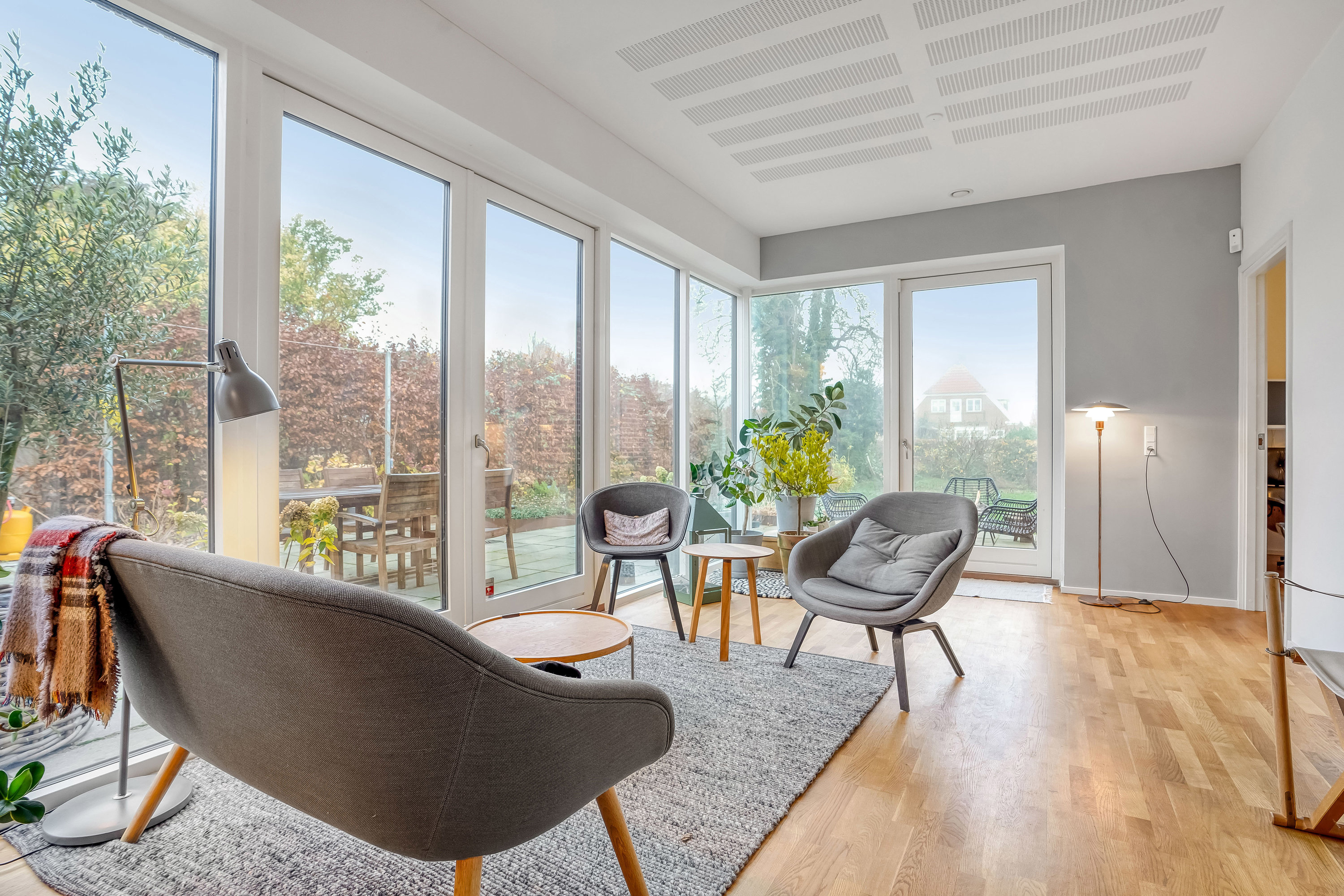 Fremhævet stue billede i fuldskærmstilstand. Billede af Langedamsvej 15, 5500 Middelfart