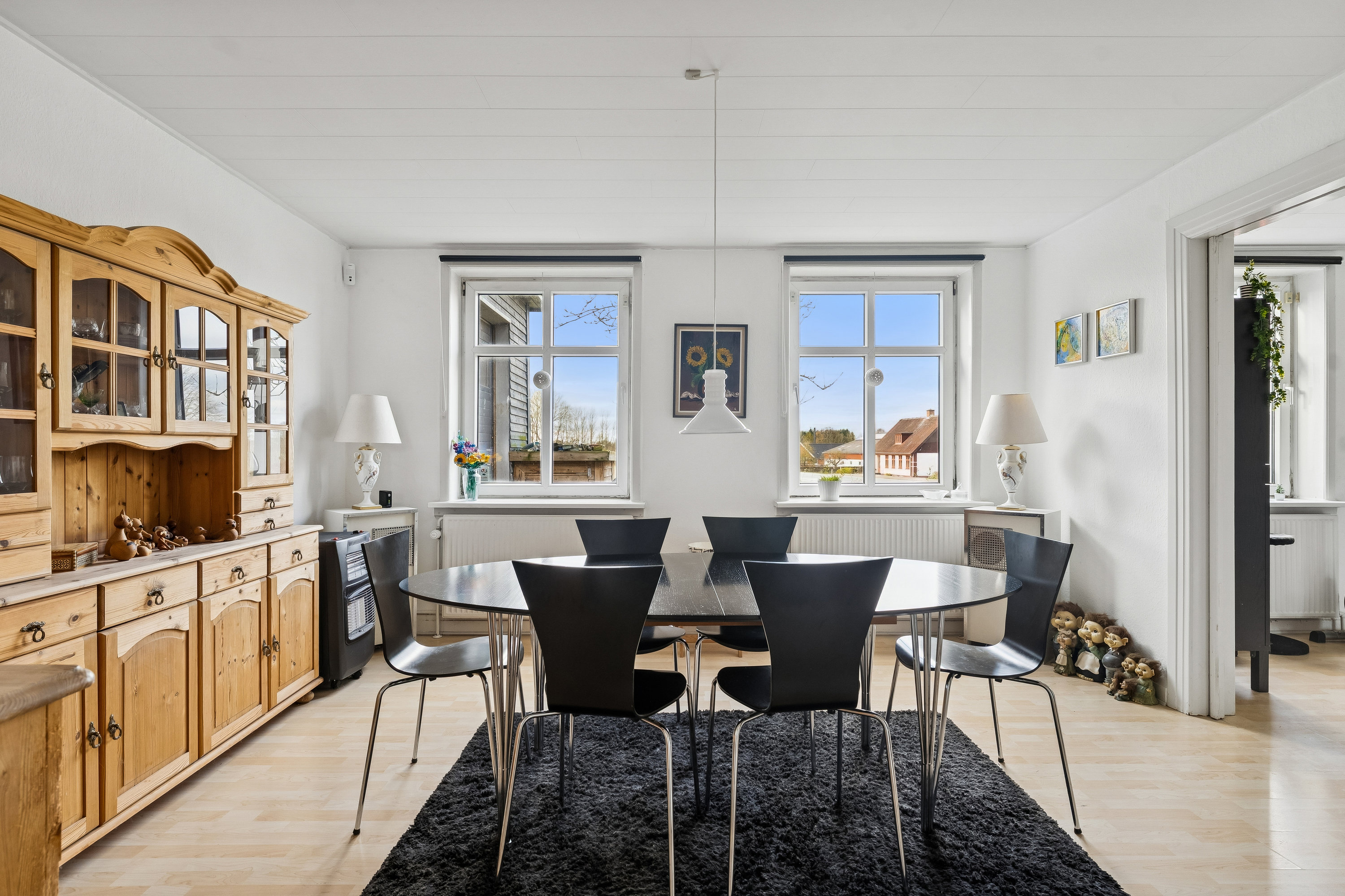 Fremhævet stue billede i fuldskærmstilstand. Billede af Østergade 74, Mollerup, 8830 Tjele