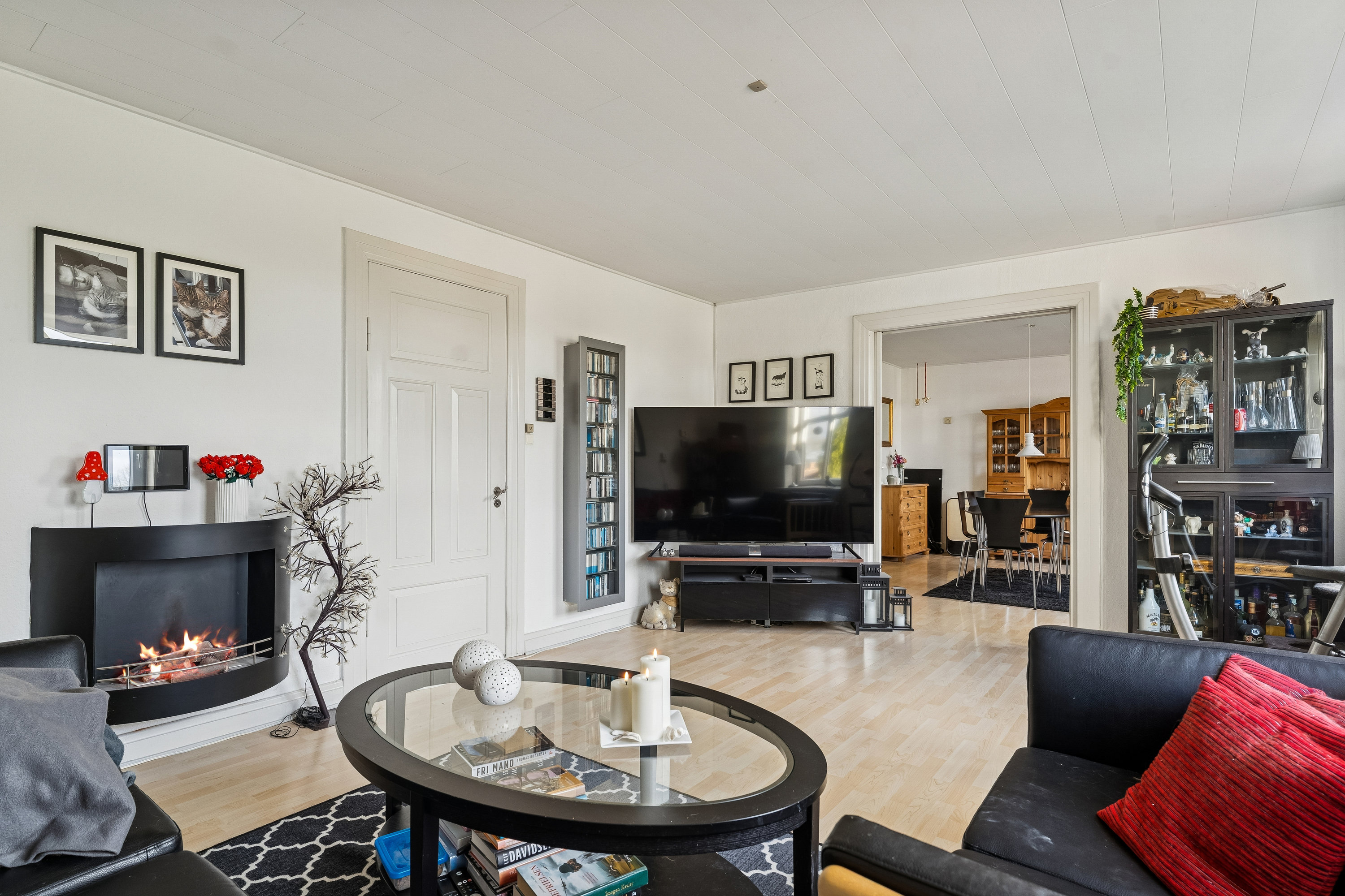 Fremhævet stue billede i fuldskærmstilstand. Billede af Østergade 74, Mollerup, 8830 Tjele