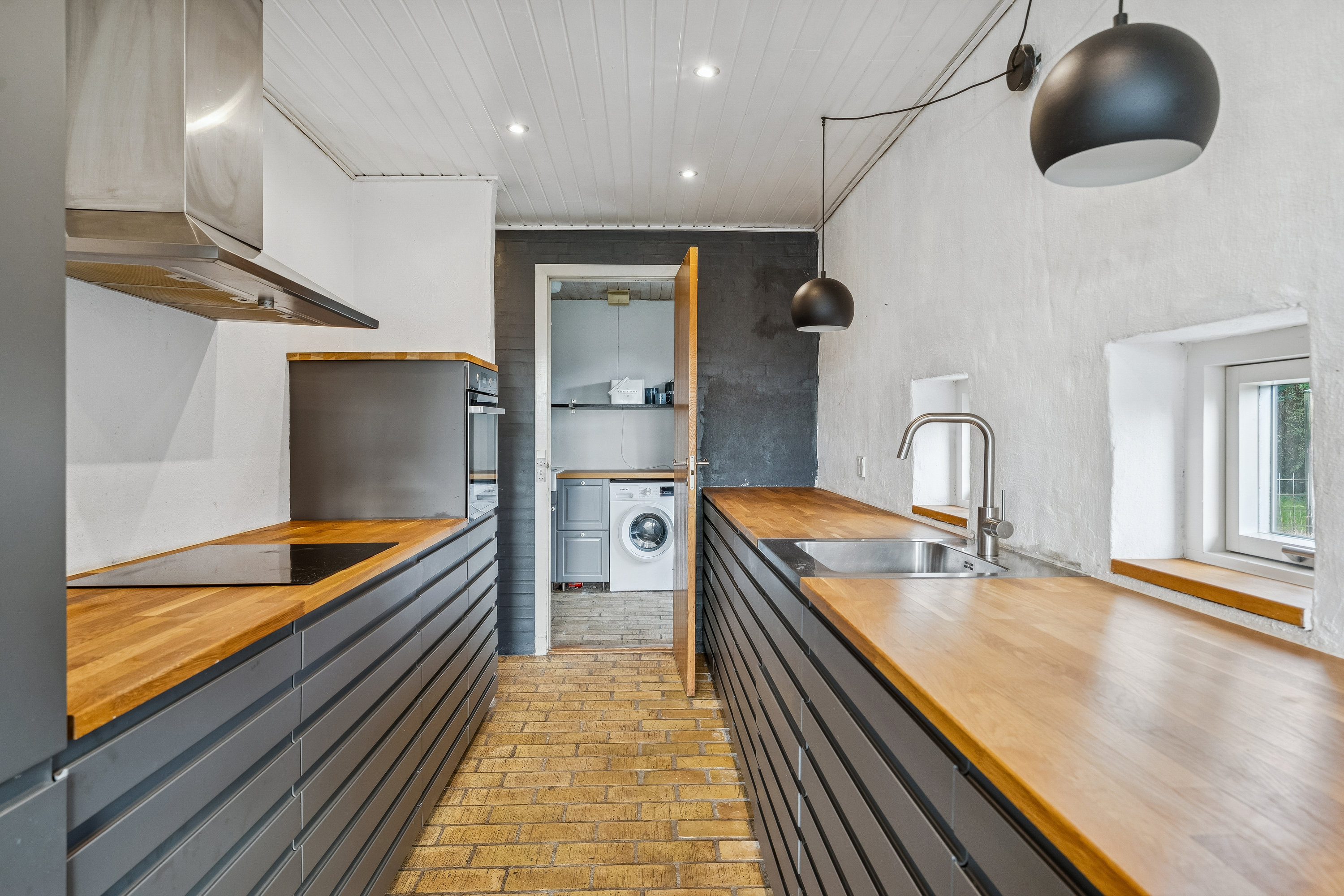 Fremhævet køkken billede i fuldskærmstilstand. Billede af Saturnvej 4, 8881 Thorsø