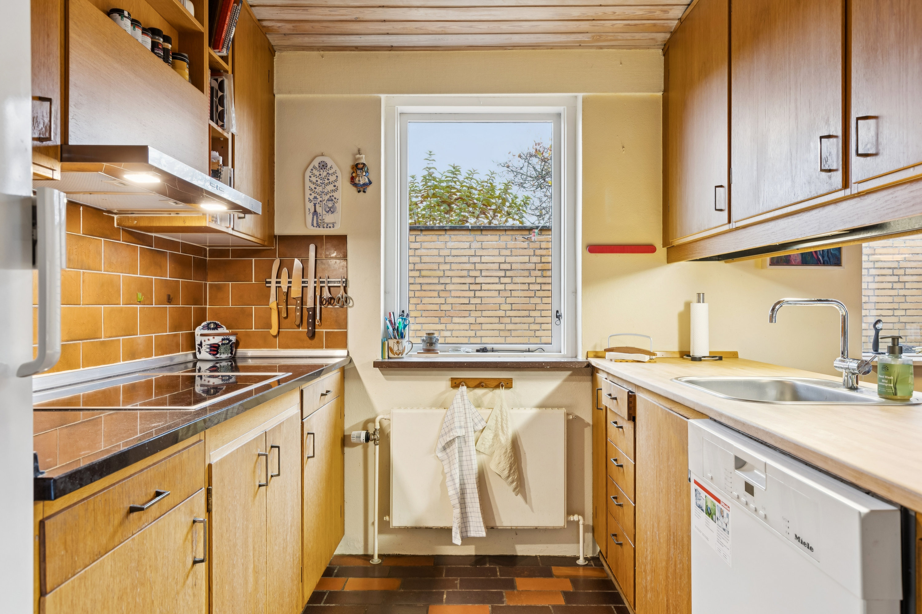 Fremhævet køkken billede i fuldskærmstilstand. Billede af Helsevej 7, 4520 Svinninge